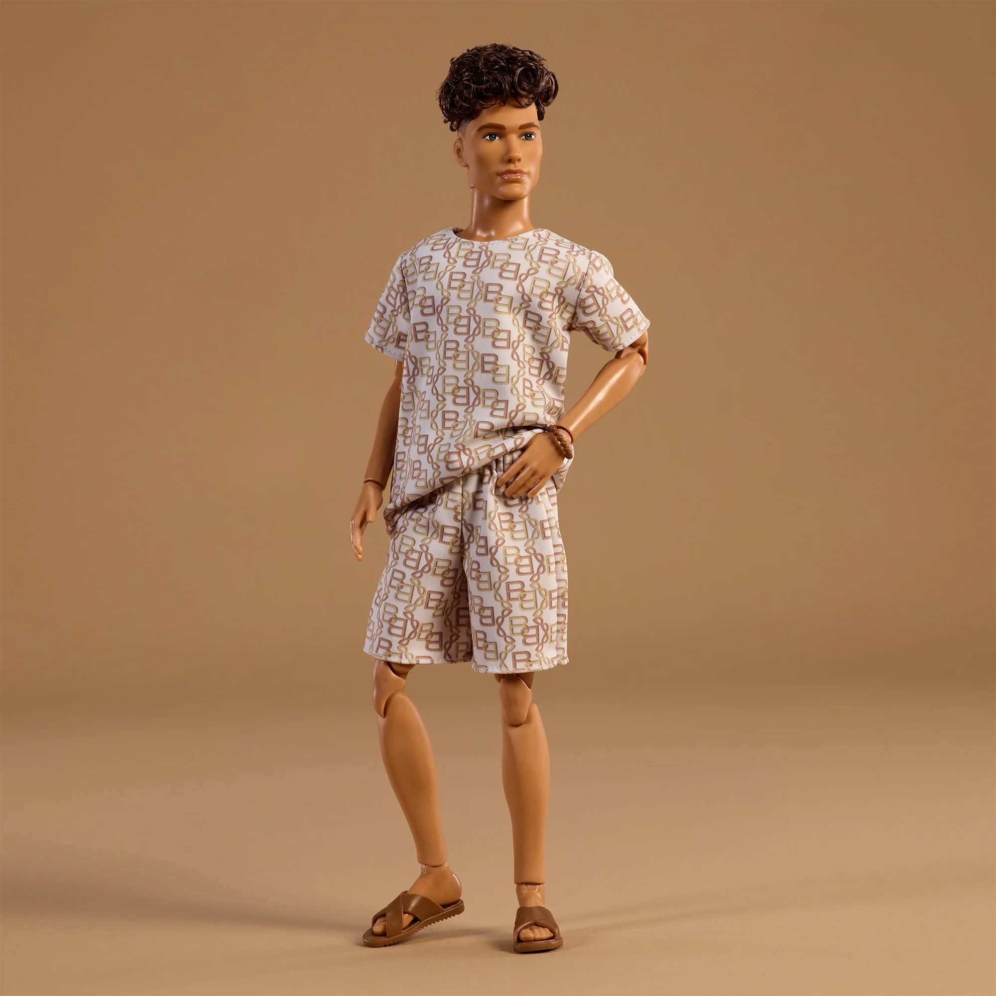 Barbie Basics 2026 Neutrals Series, Model 10 - Image 4