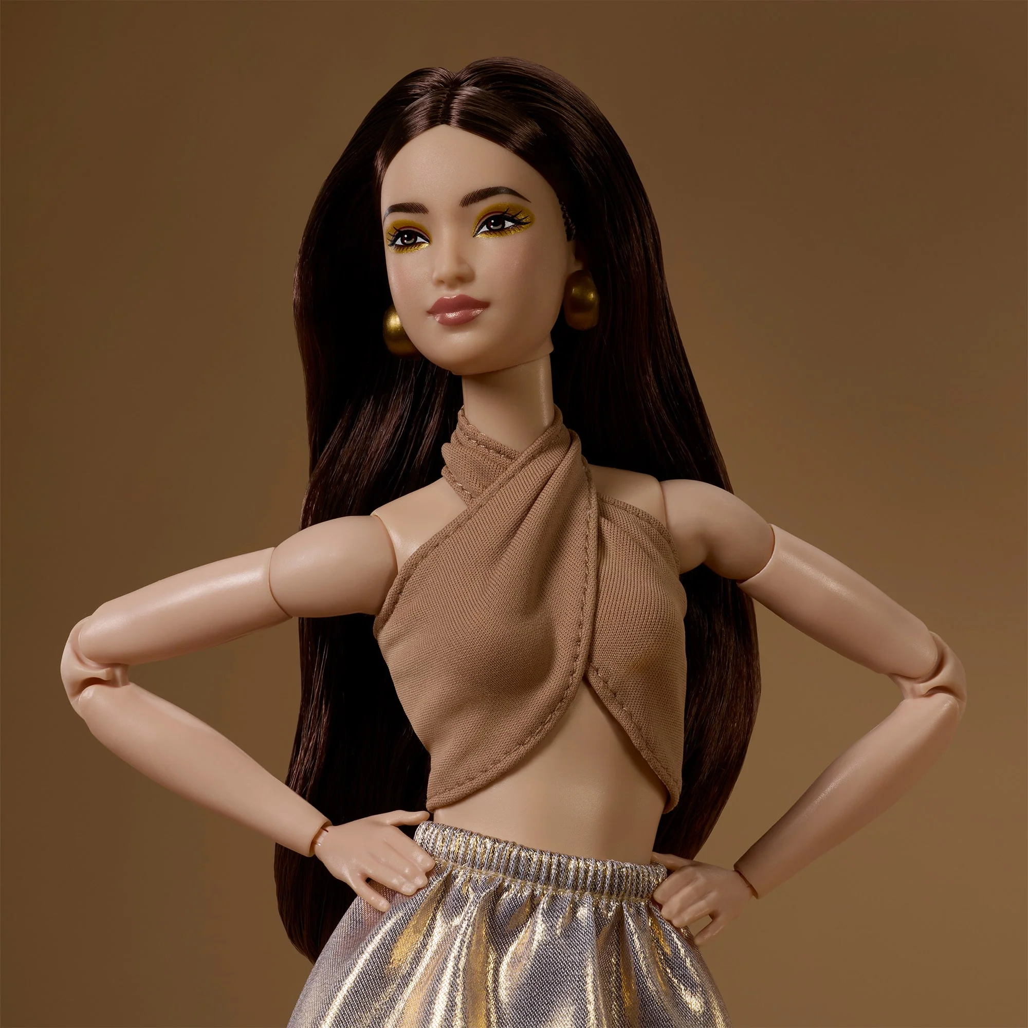 Barbie Basics 2026 Neutrals Series, Model 06 - Image 3