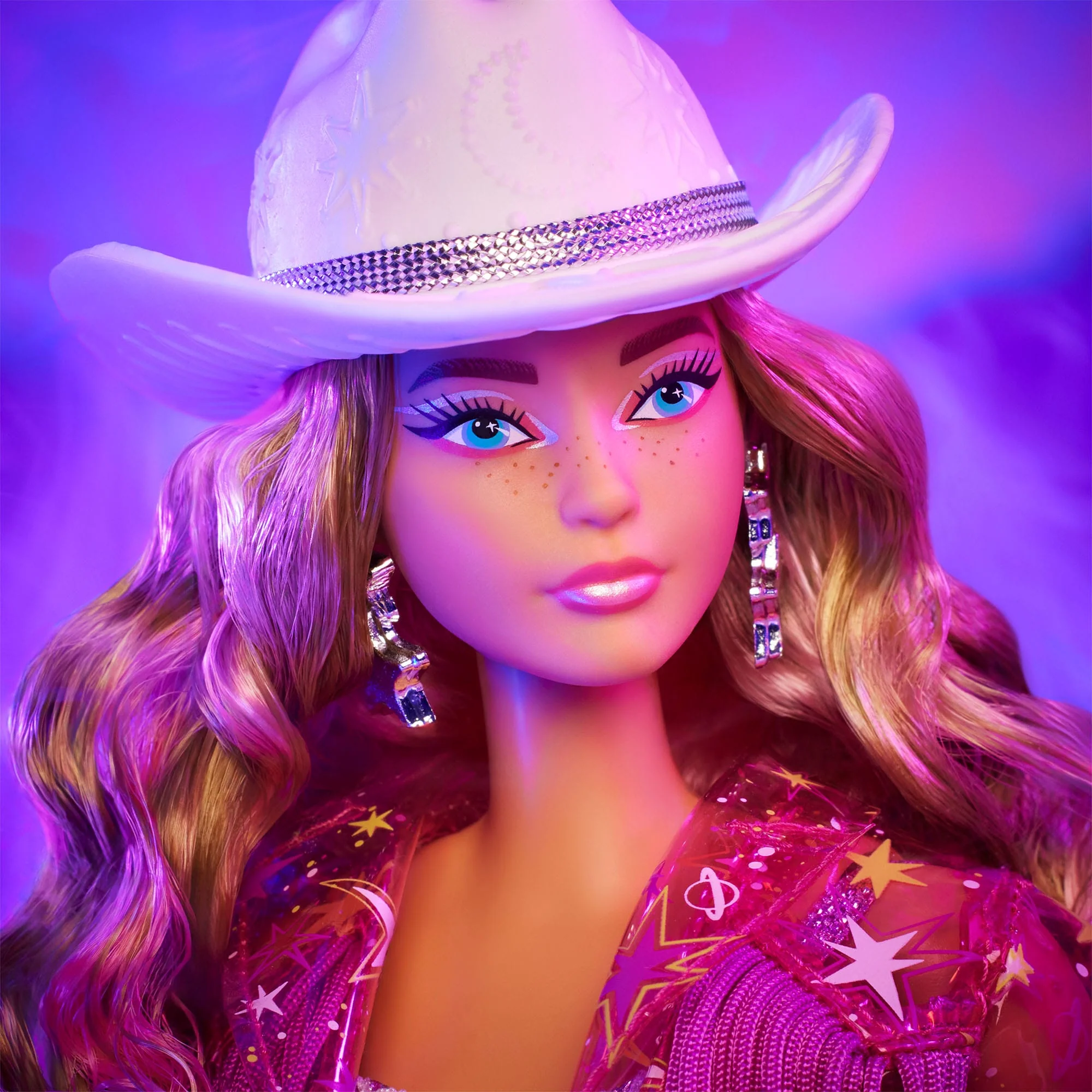 Barbie Fashion Frontier Doll - Image 8