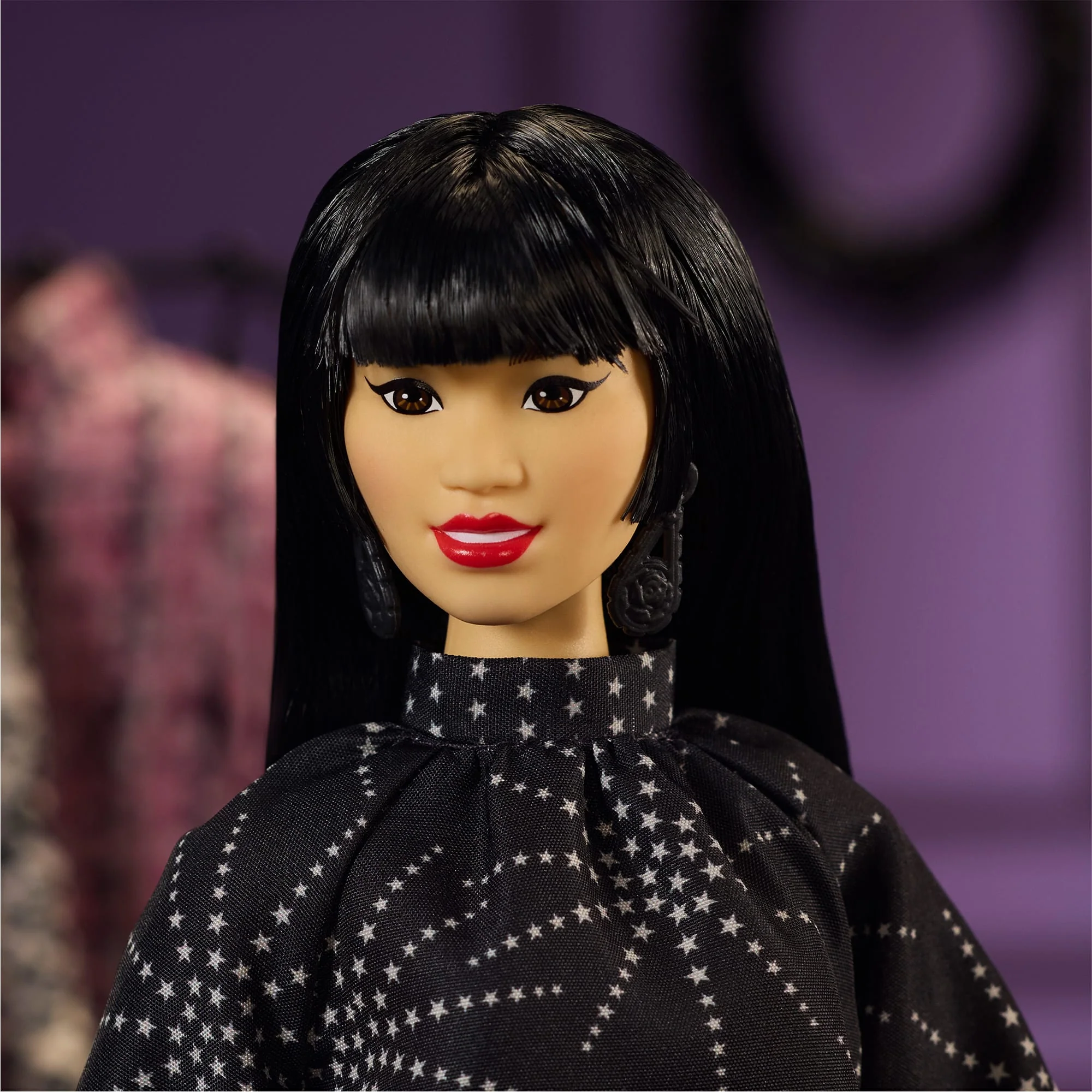 Barbie Inspiring Women Anna Sui Doll - Image 3