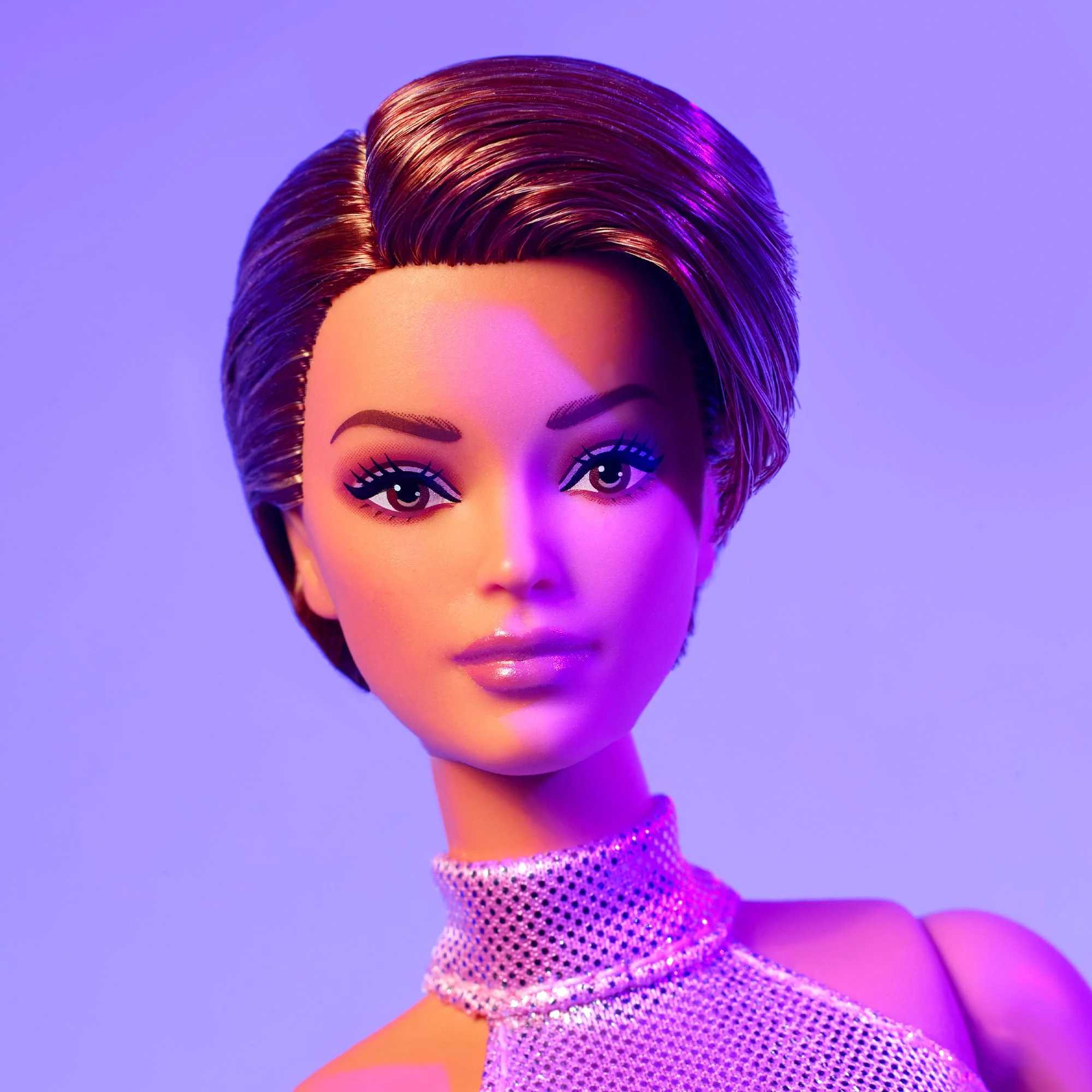 Barbie Looks Doll #22 (Petite, Short Auburn Hair) - Image 6