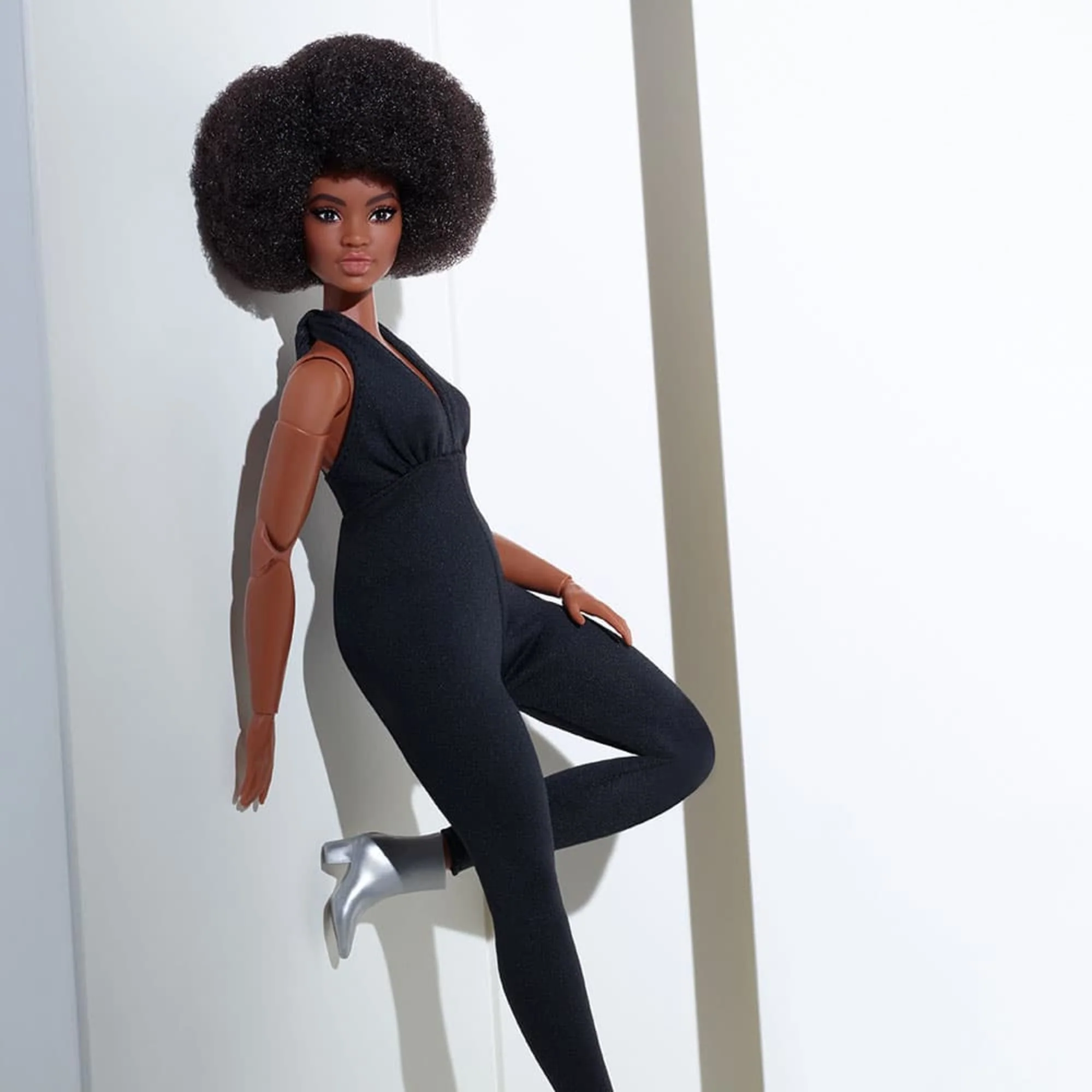 Barbie Looks Doll (Curvy, Brunette) - Image 4