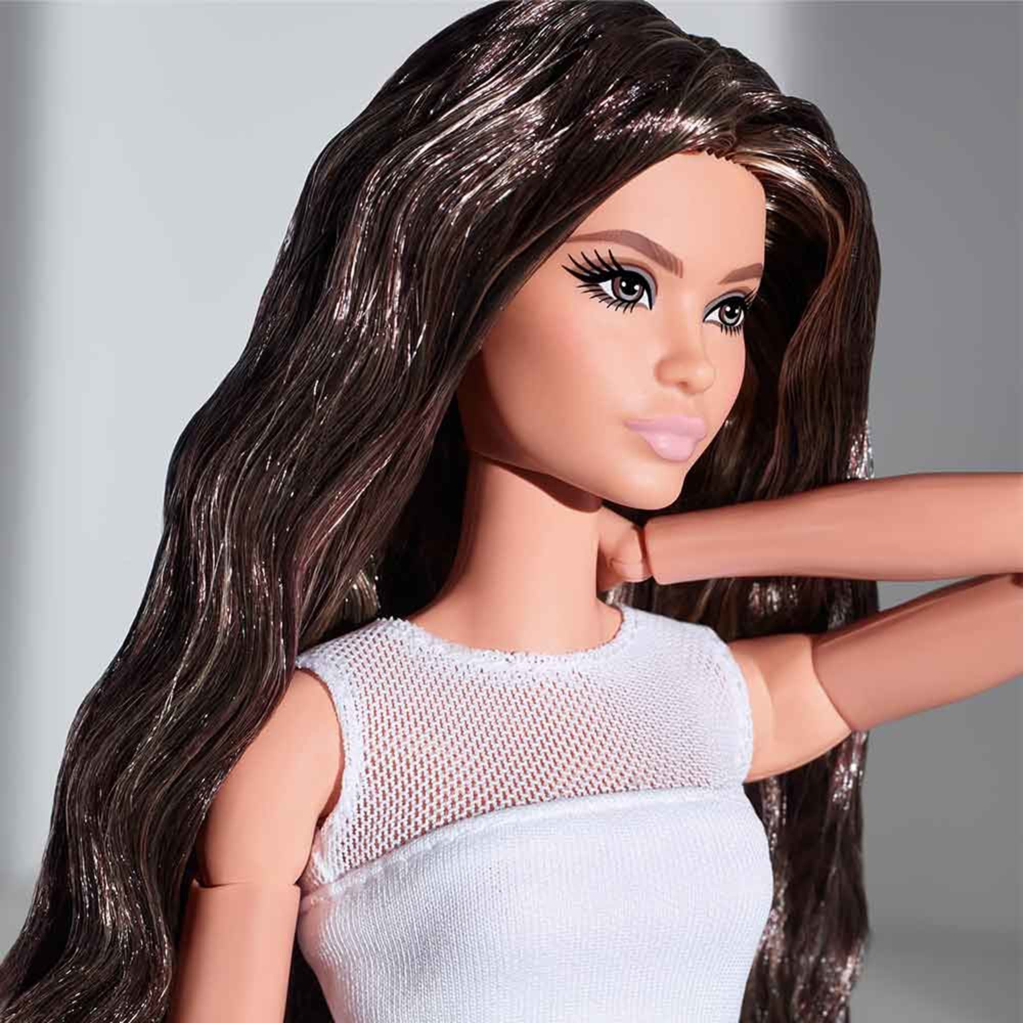 Barbie Looks Doll (Original, Brunette Wavy Hair) - Image 6