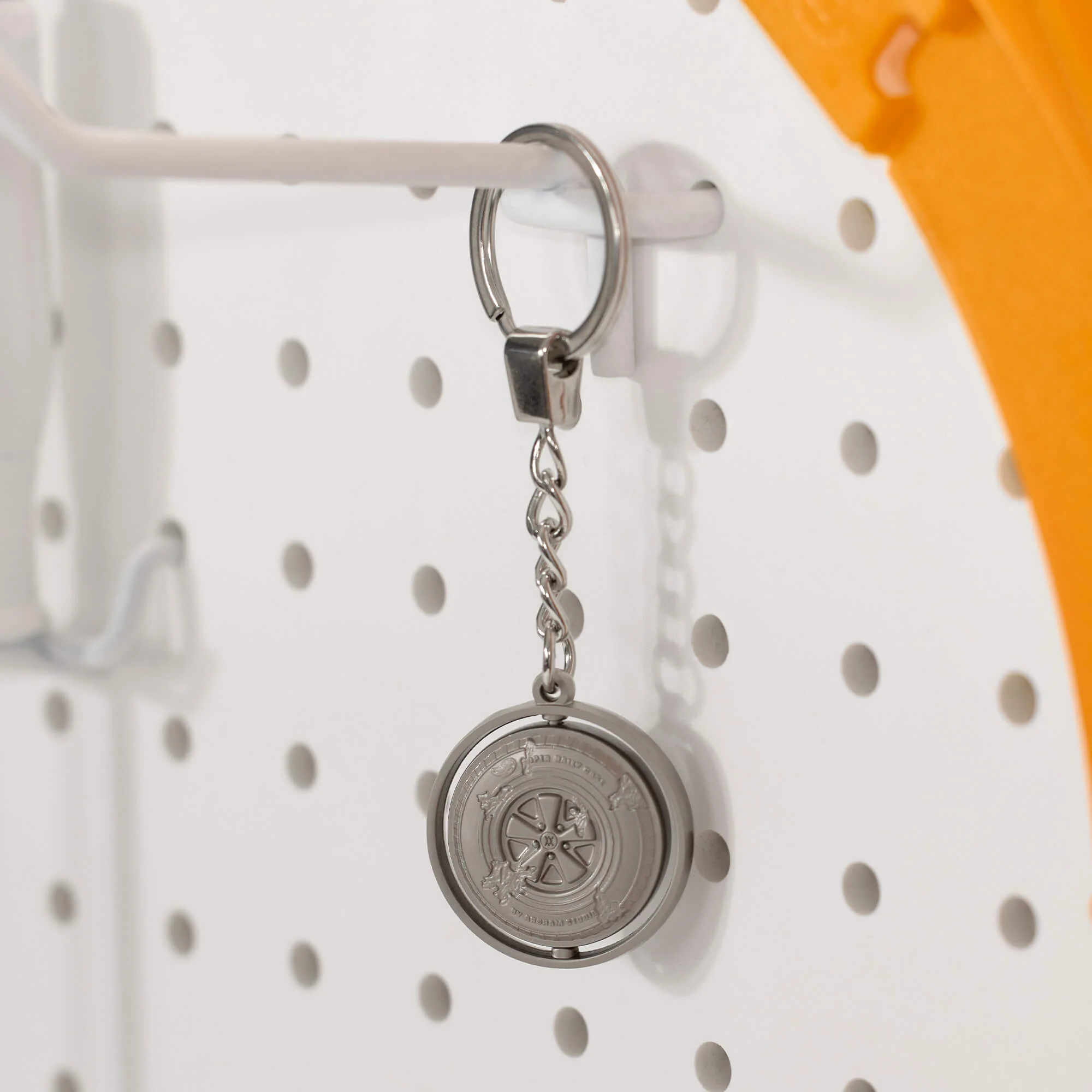 Hot Wheels x Daniel Arsham Spinner Keychain - Image 2