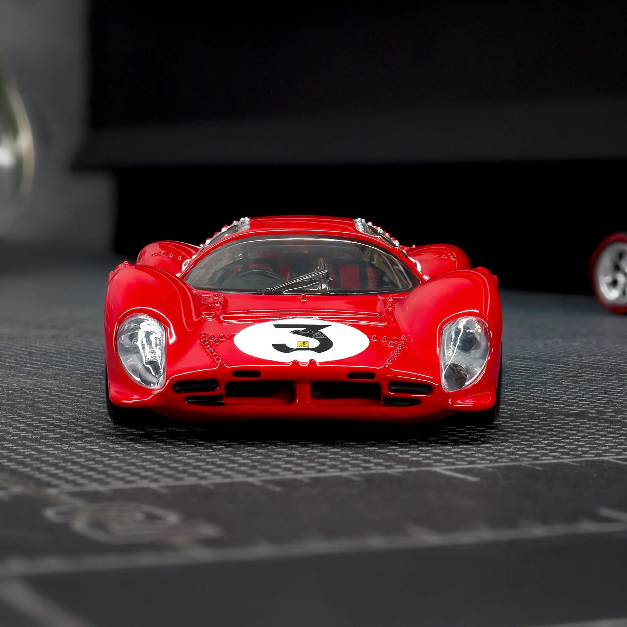 Hot Wheels Elite 64 1967 Ferrari 330 P4 - Image 7