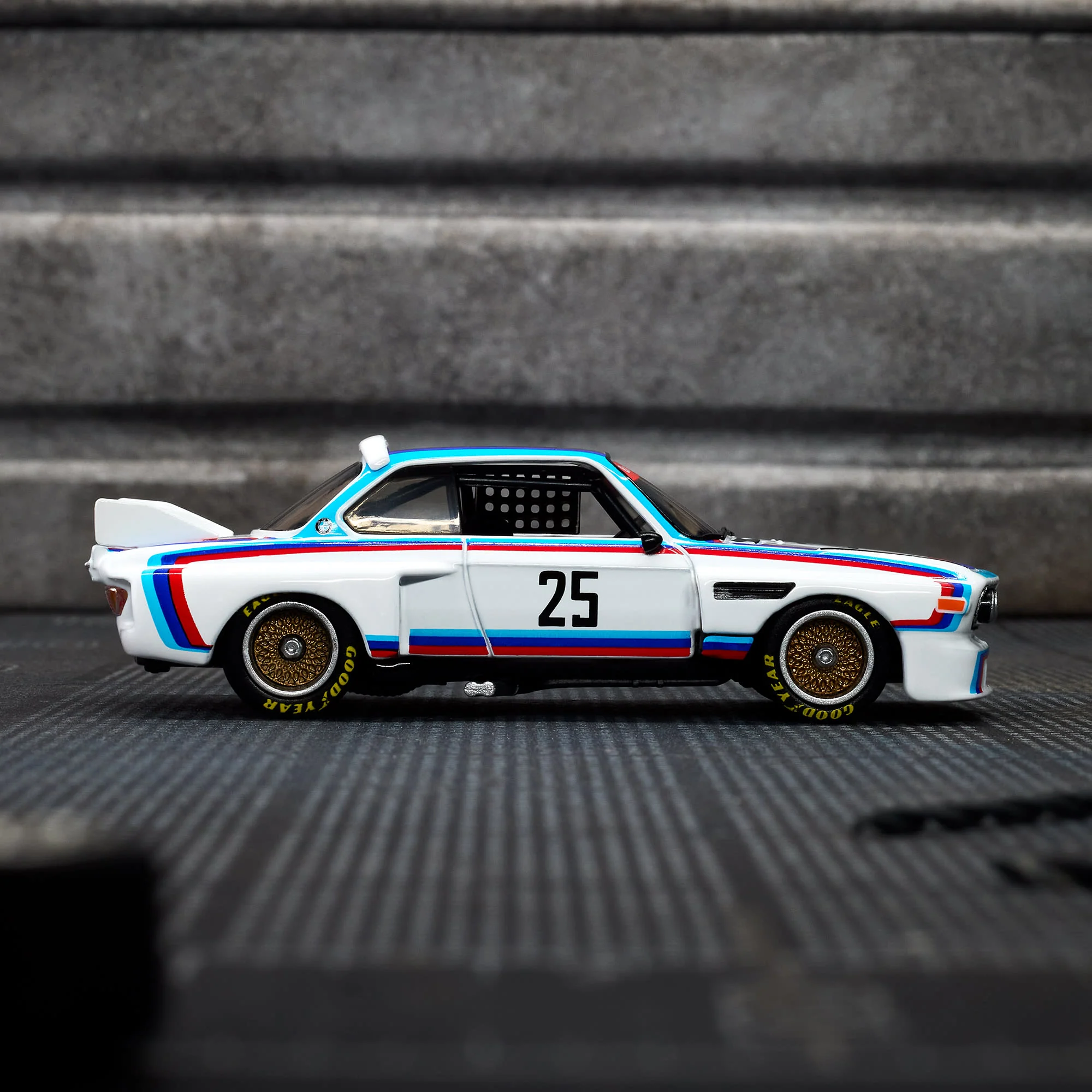 Hot Wheels Elite 64 1975 BMW 3.0 CSL Race - Image 7