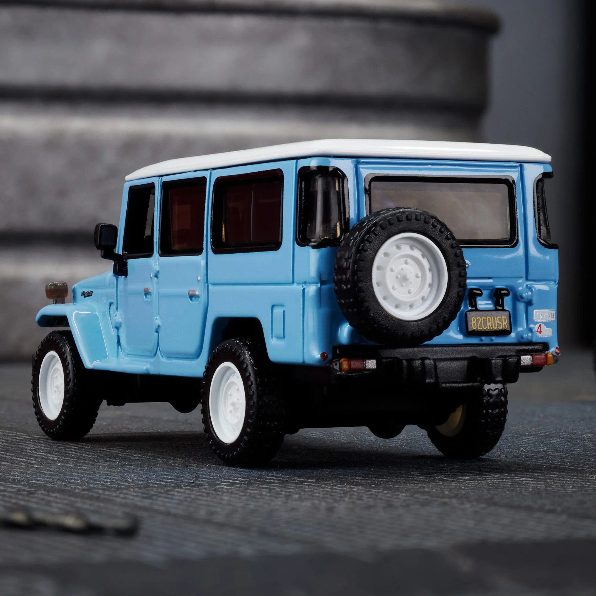 Hot Wheels Elite 64 Mod Shop 1982 Custom Toyota Land Cruiser FJ45 Troopy - Image 14
