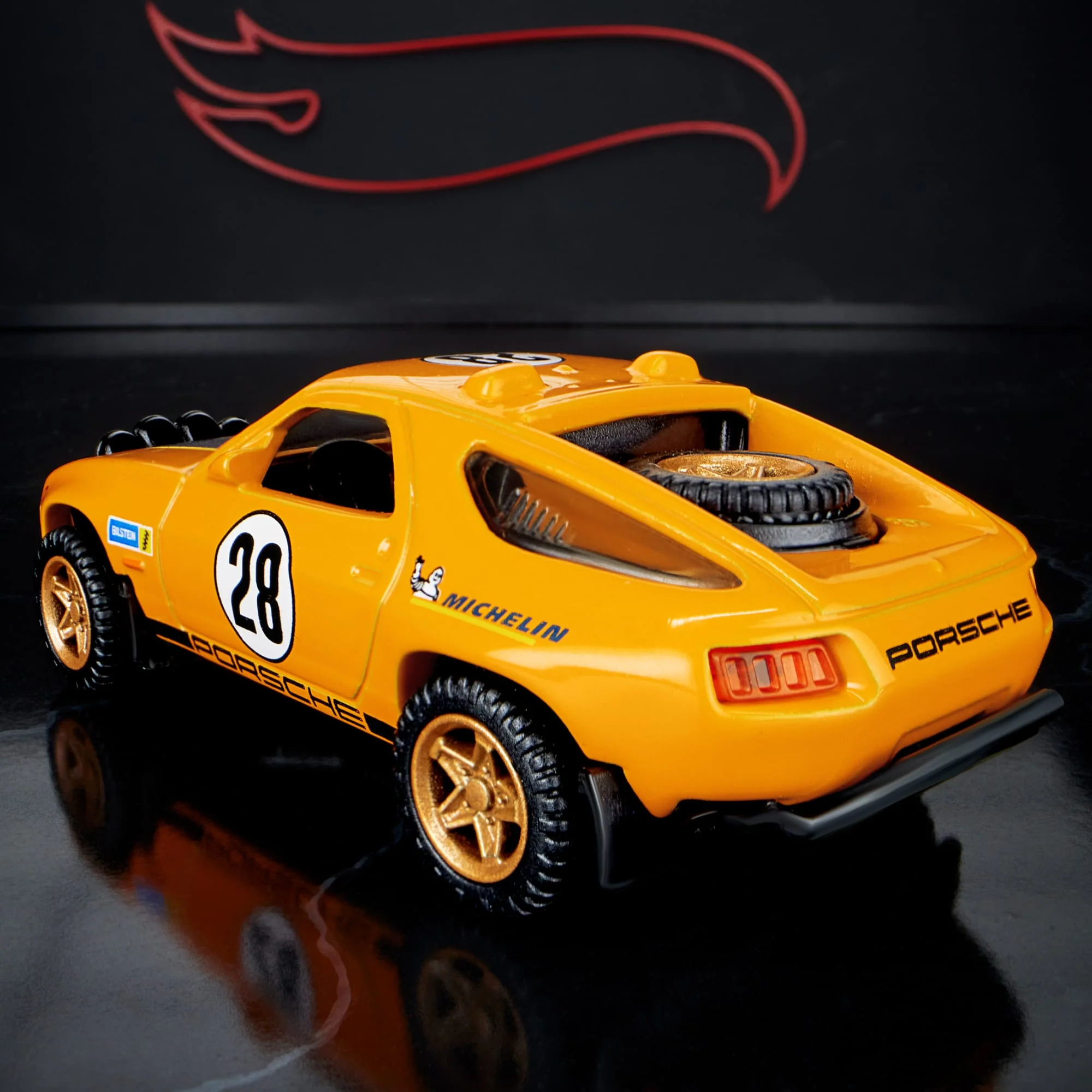 Hot Wheels Elite 64 Porsche 928 Safari - Image 7