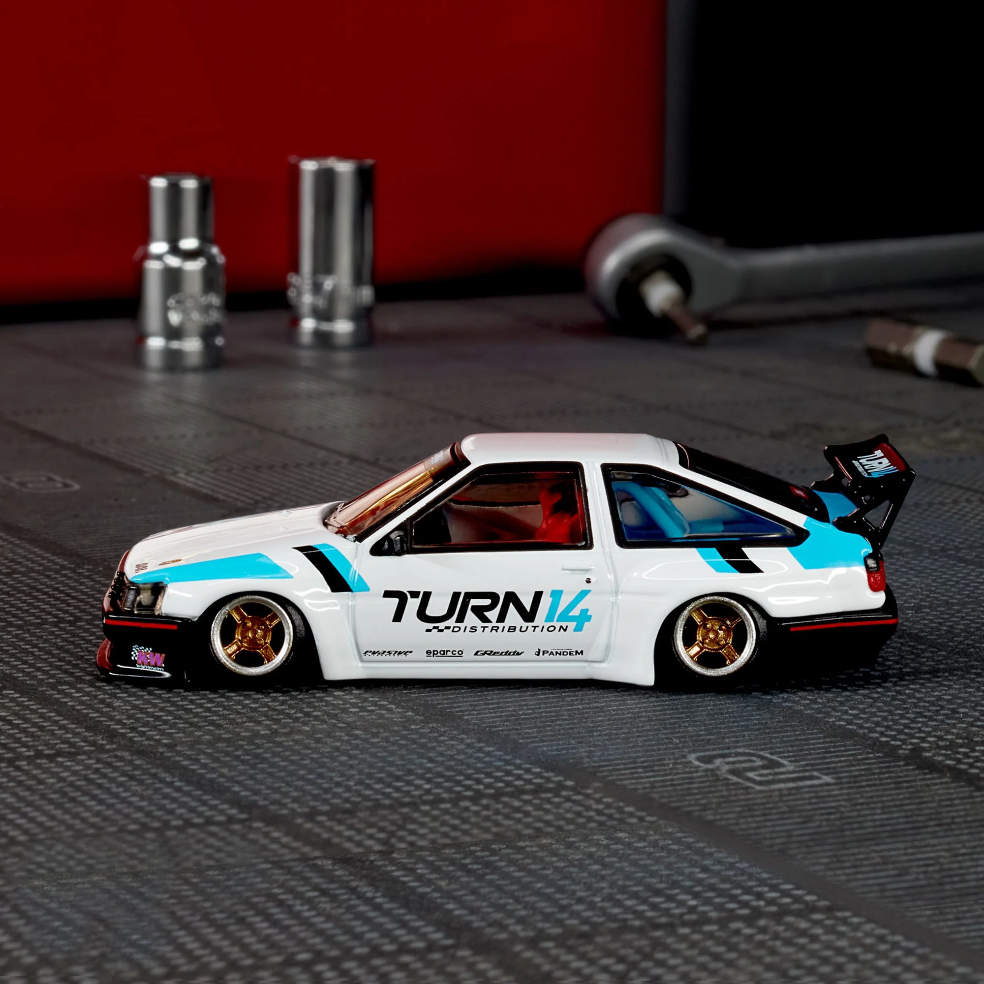 Elite 64 Toyota Corolla Levin (AE86) Custom - Image 3