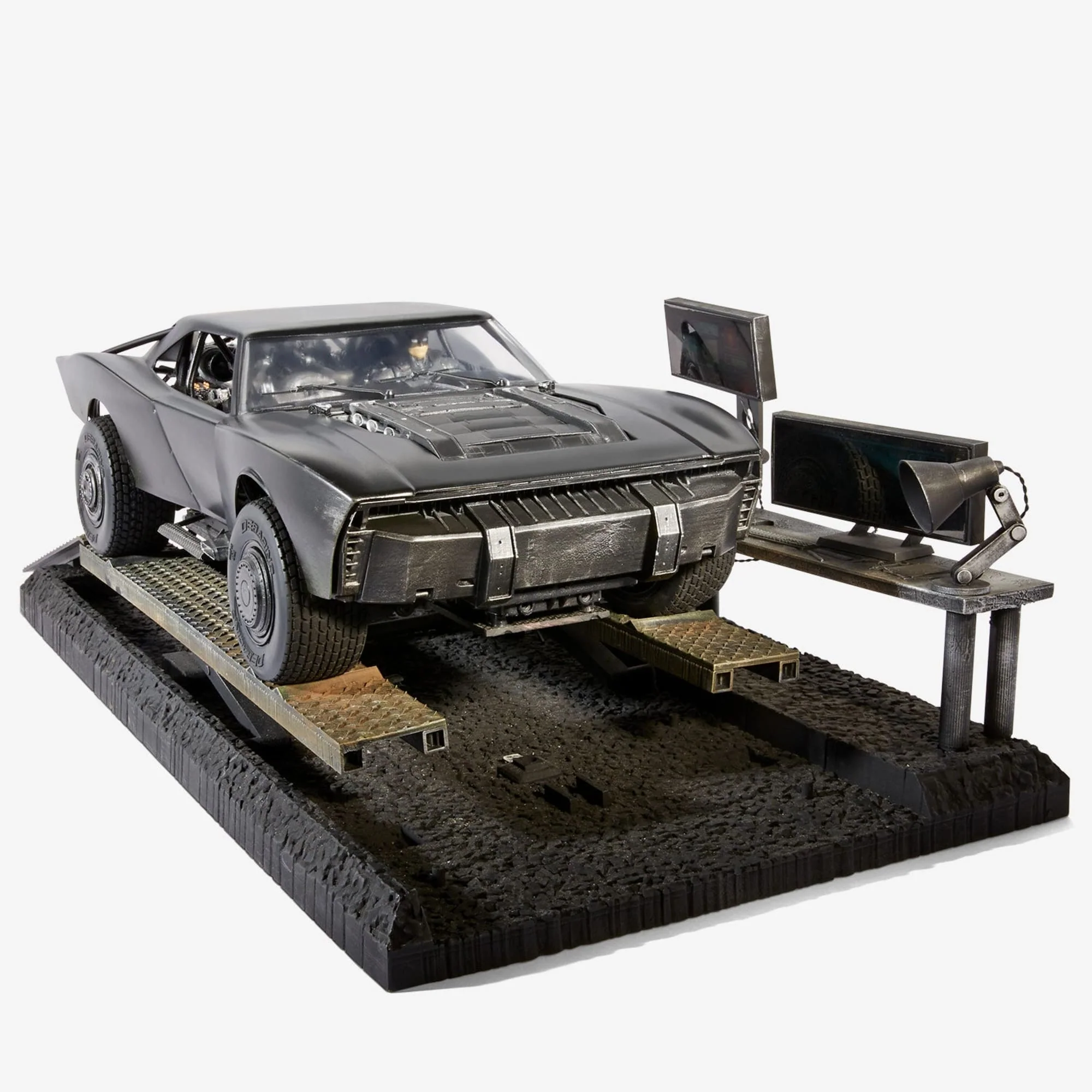 The BATMAN The Ultimate Batmobile - Image 9