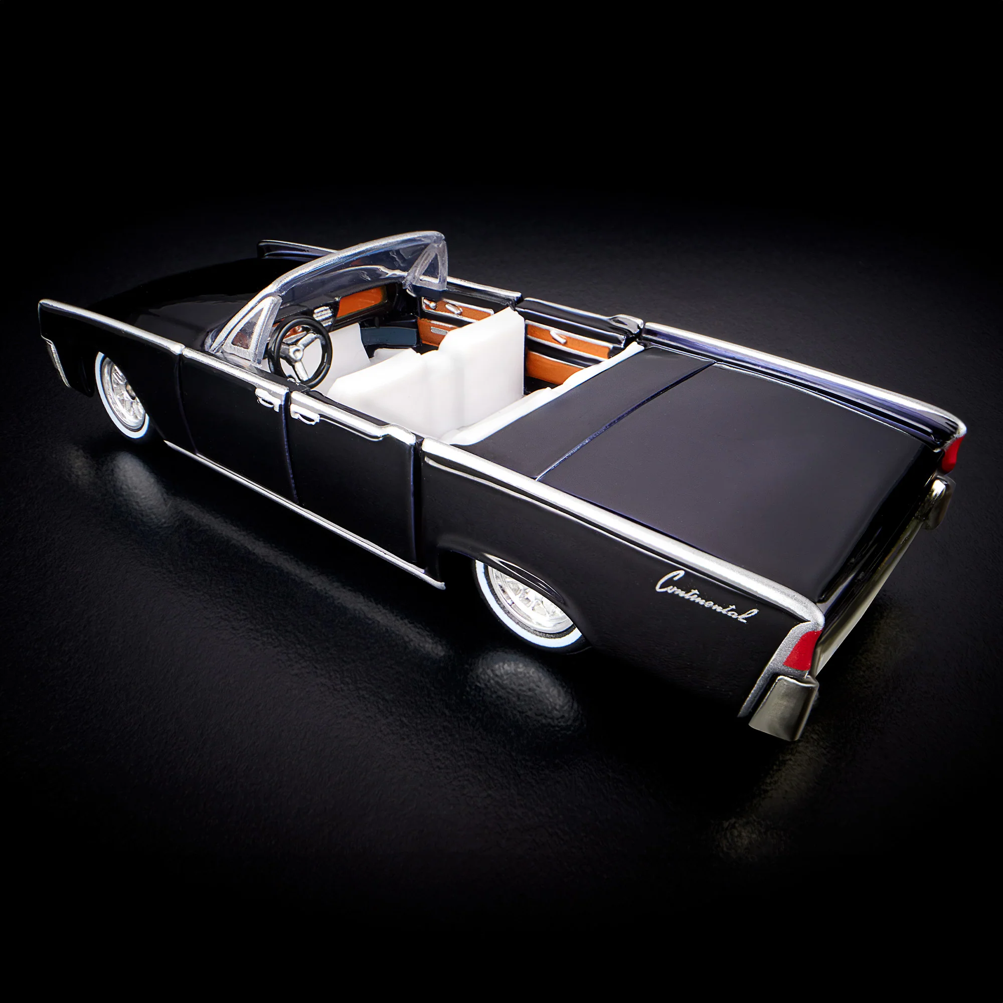 Hot Wheels RLC Exclusive ’61 Lincoln Continental - Image 15