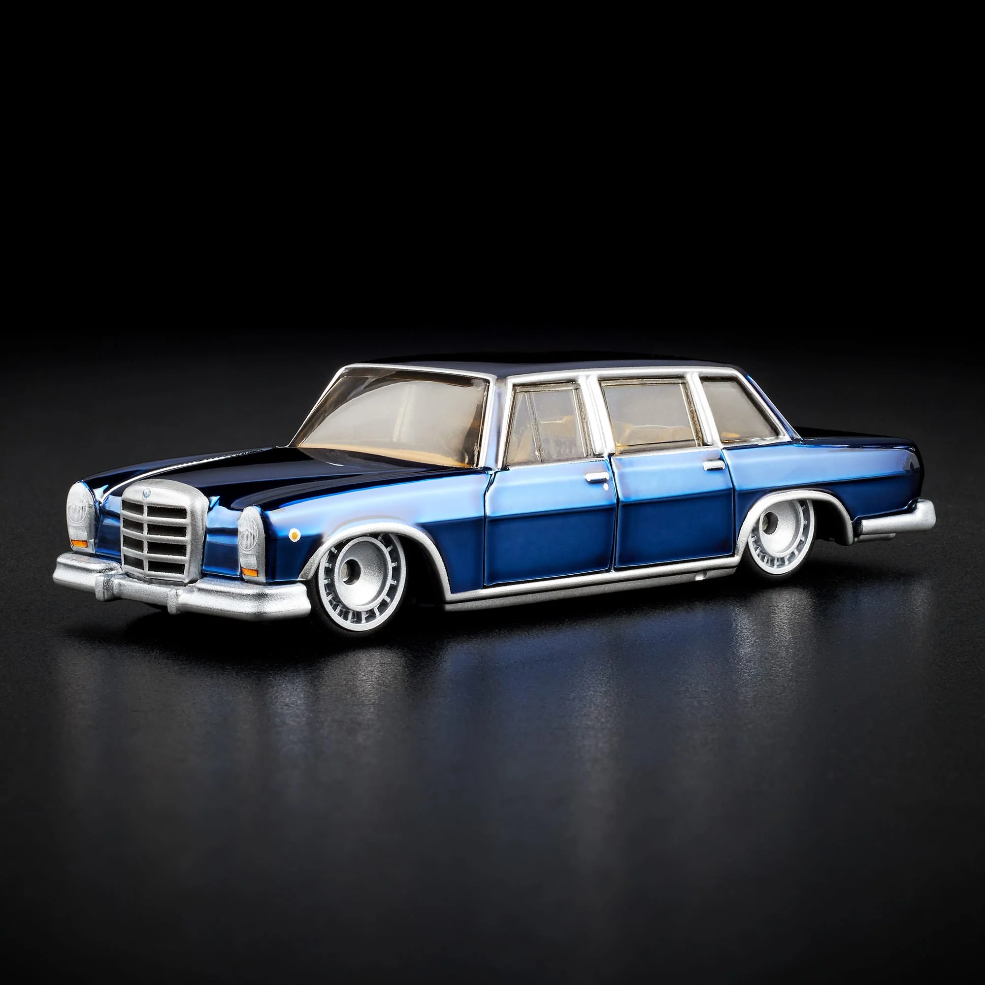 RLC Exclusive 1964 Mercedes-Benz 600 - Image 3
