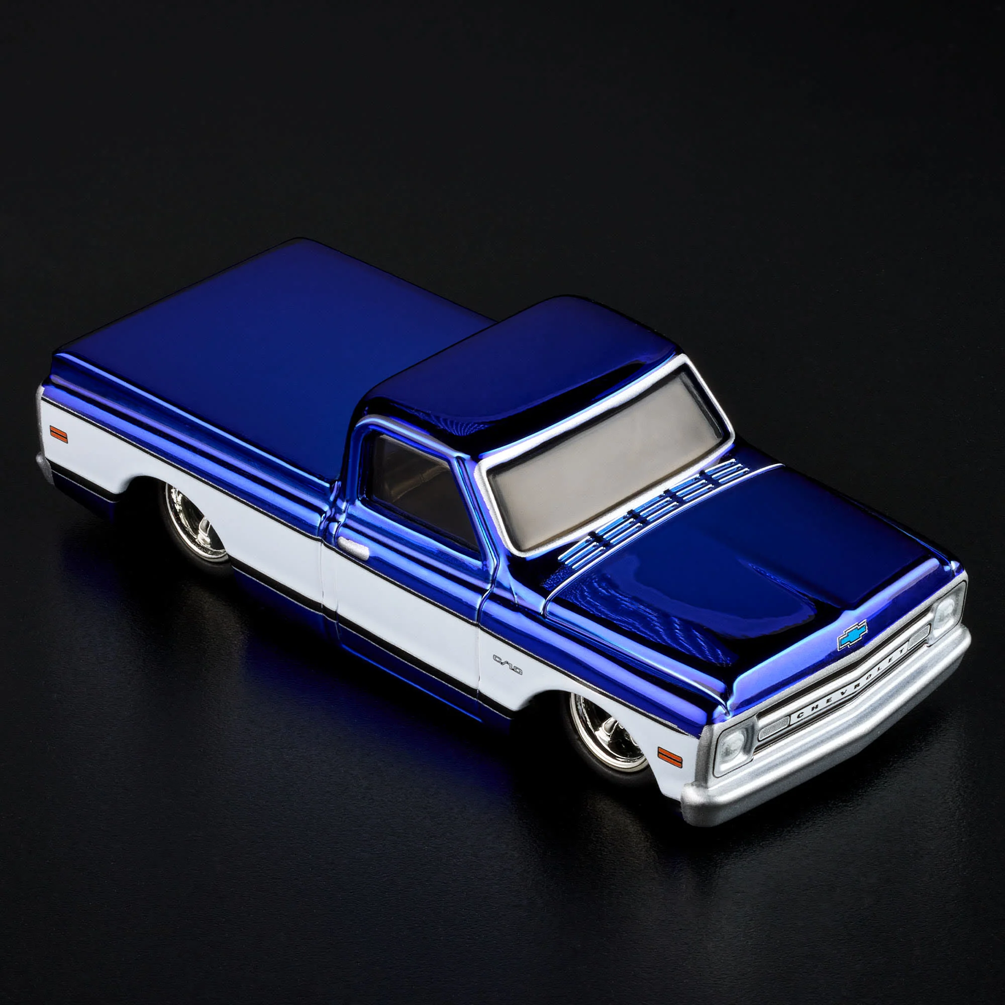 RLC Exclusive 1969 Chevy C-10 - Image 14