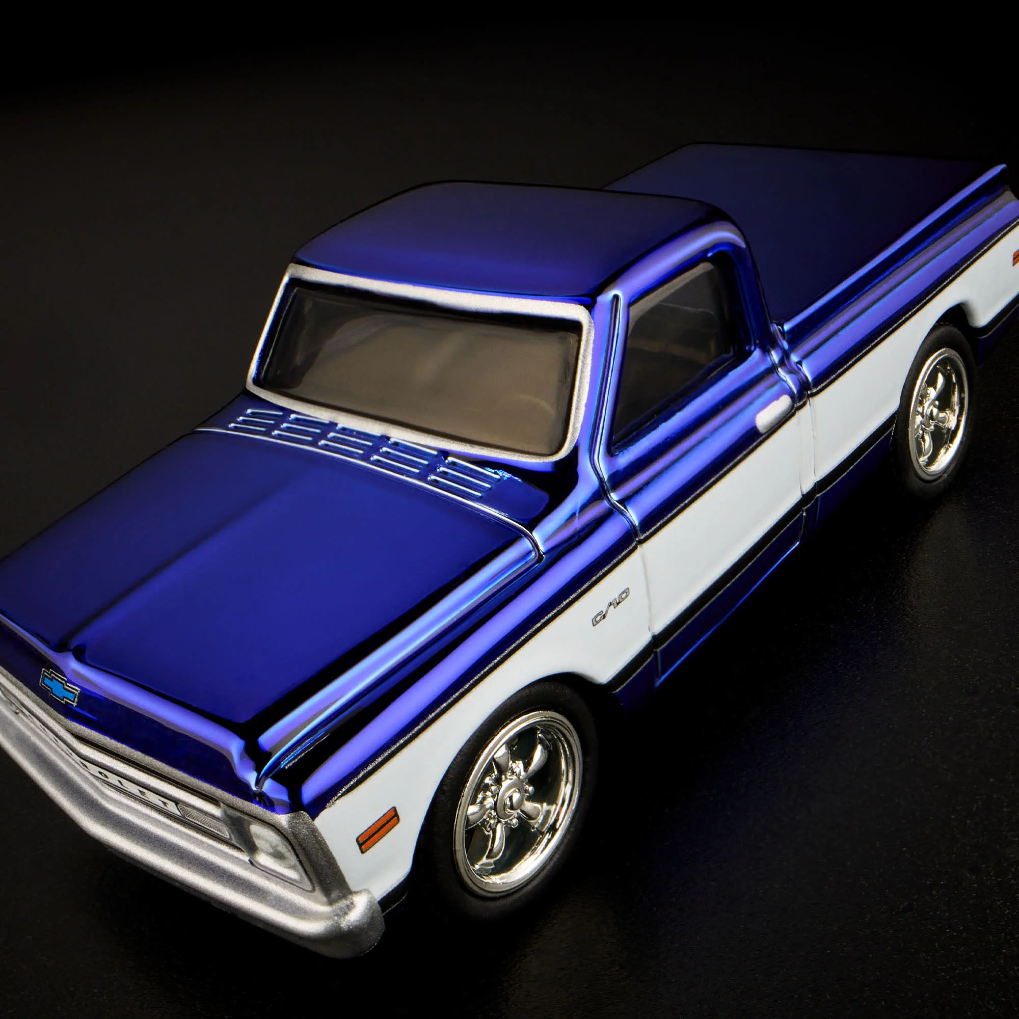 RLC Exclusive 1969 Chevy C-10 - Image 18