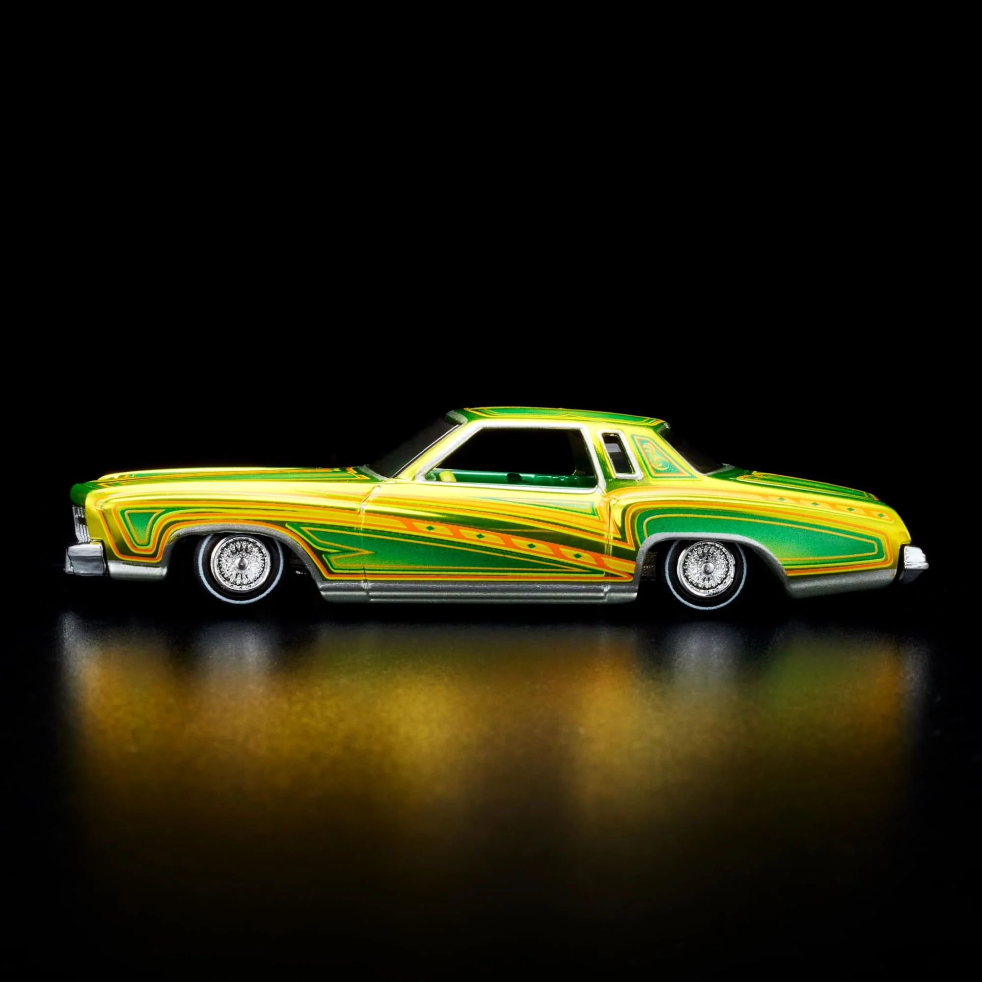 RLC Exclusive 1975 Chevrolet Monte Carlo Lowrider - Image 4