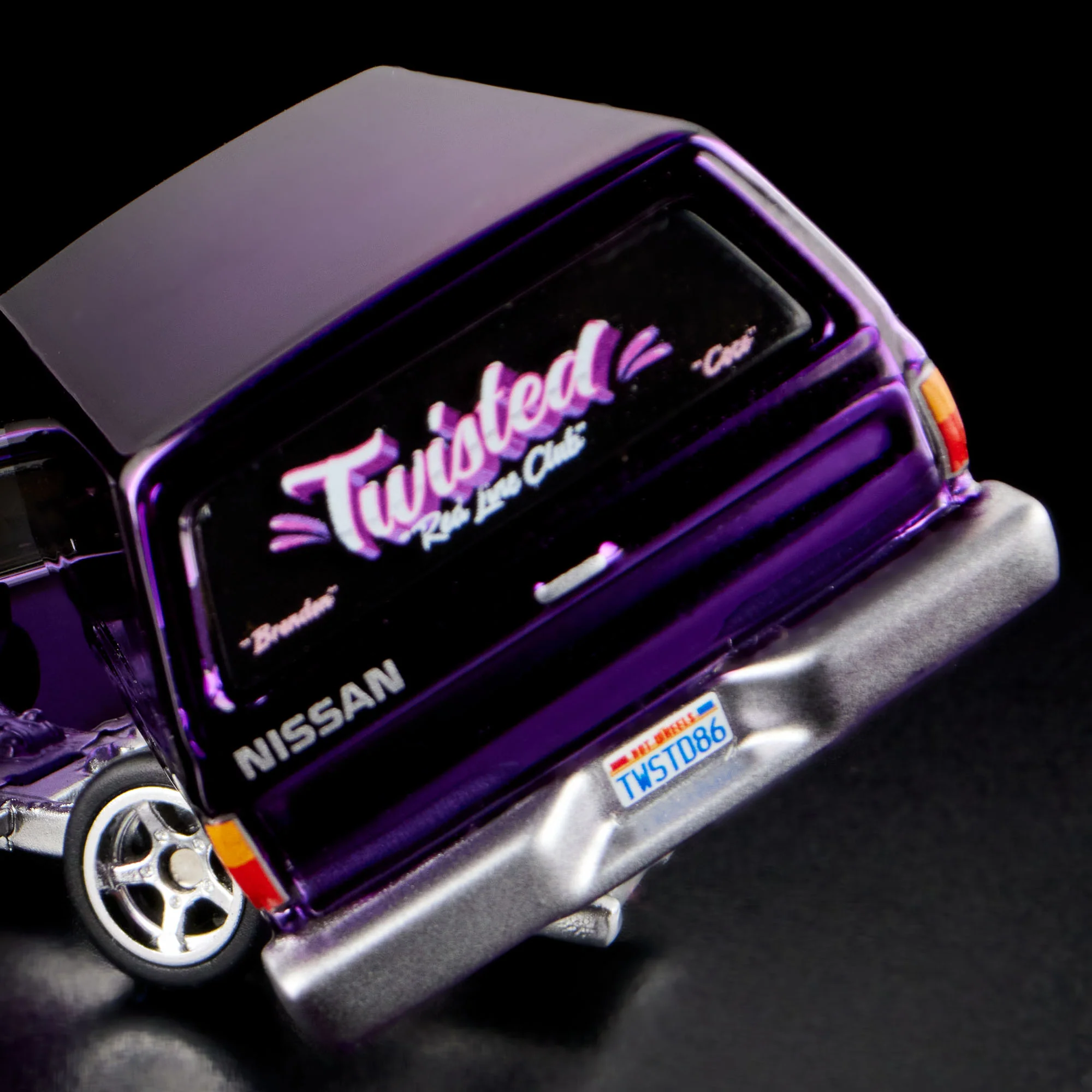 Hot Wheels RLC 1986 Nissan 720 King Cab - Image 15