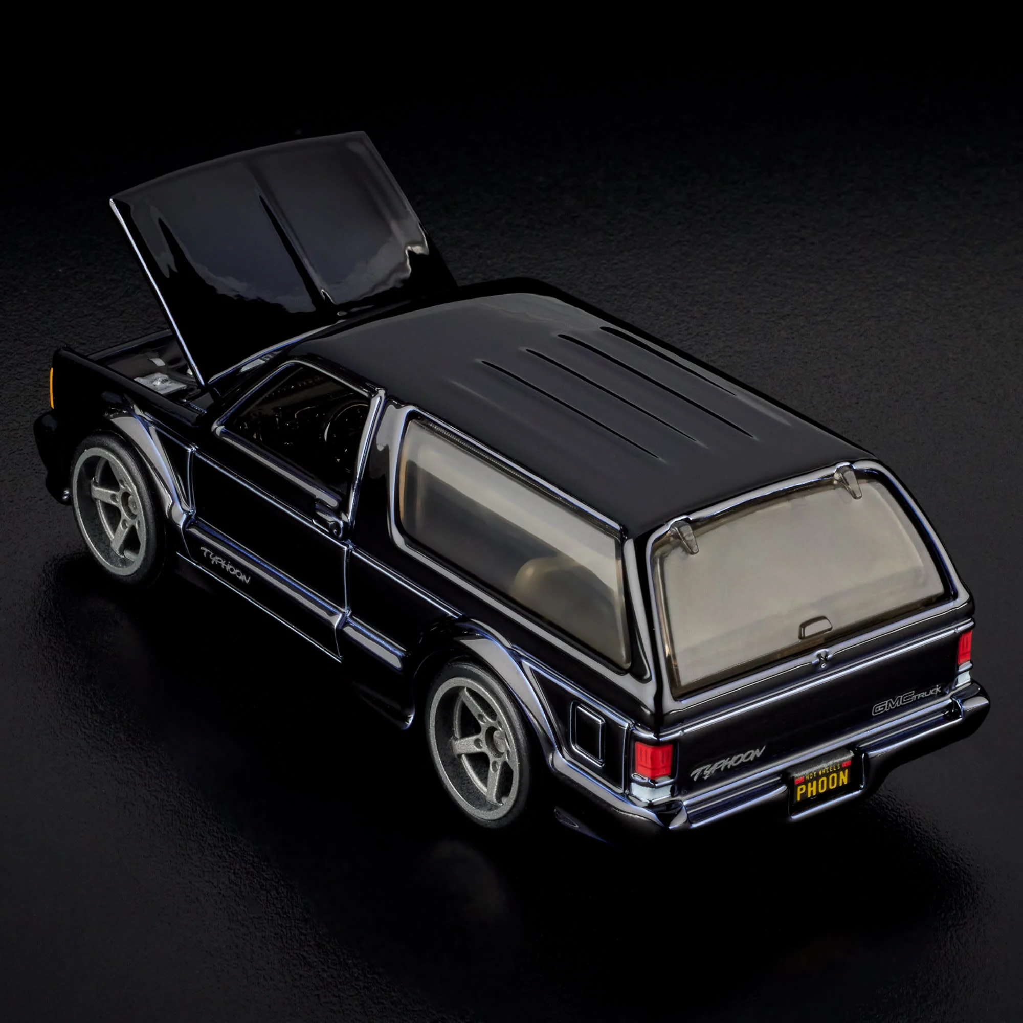 RLC Exclusive 1992 GMC Typhoon - Image 11
