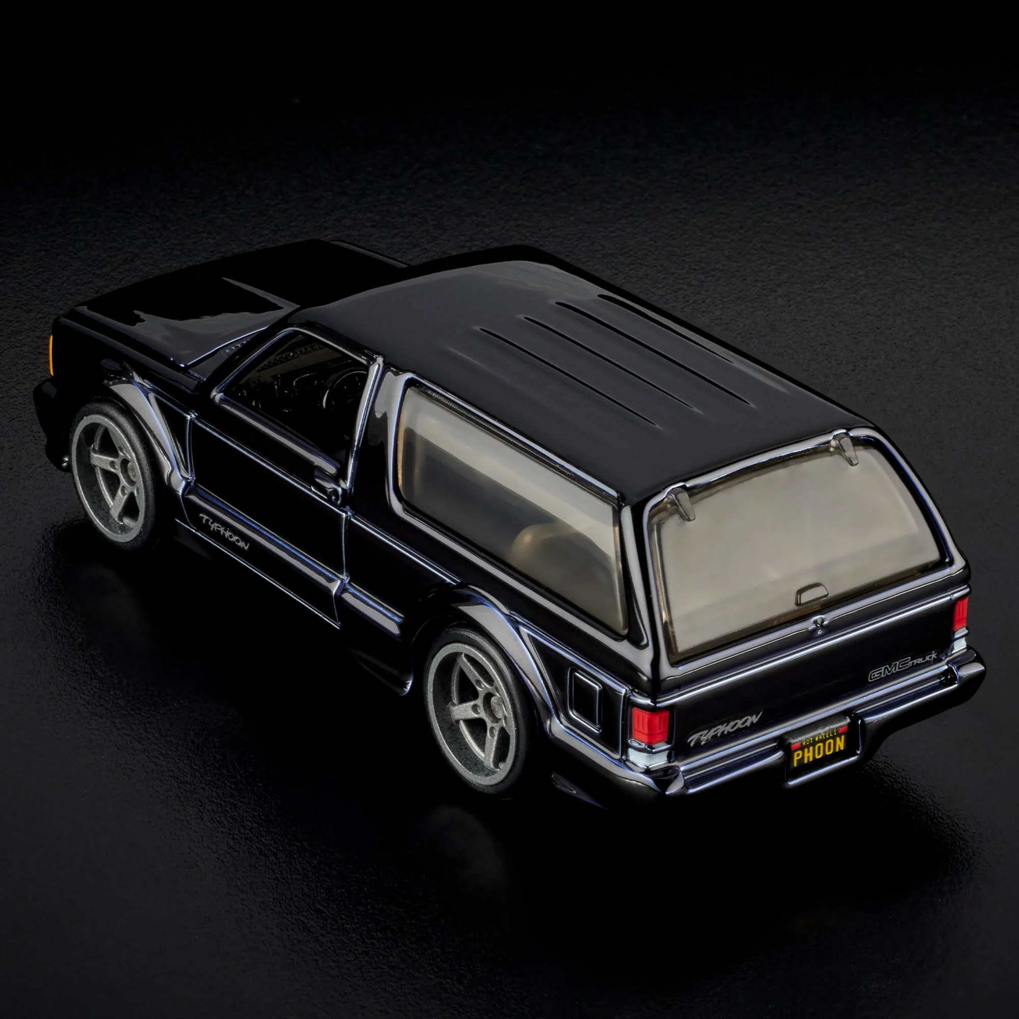 RLC Exclusive 1992 GMC Typhoon - Image 12