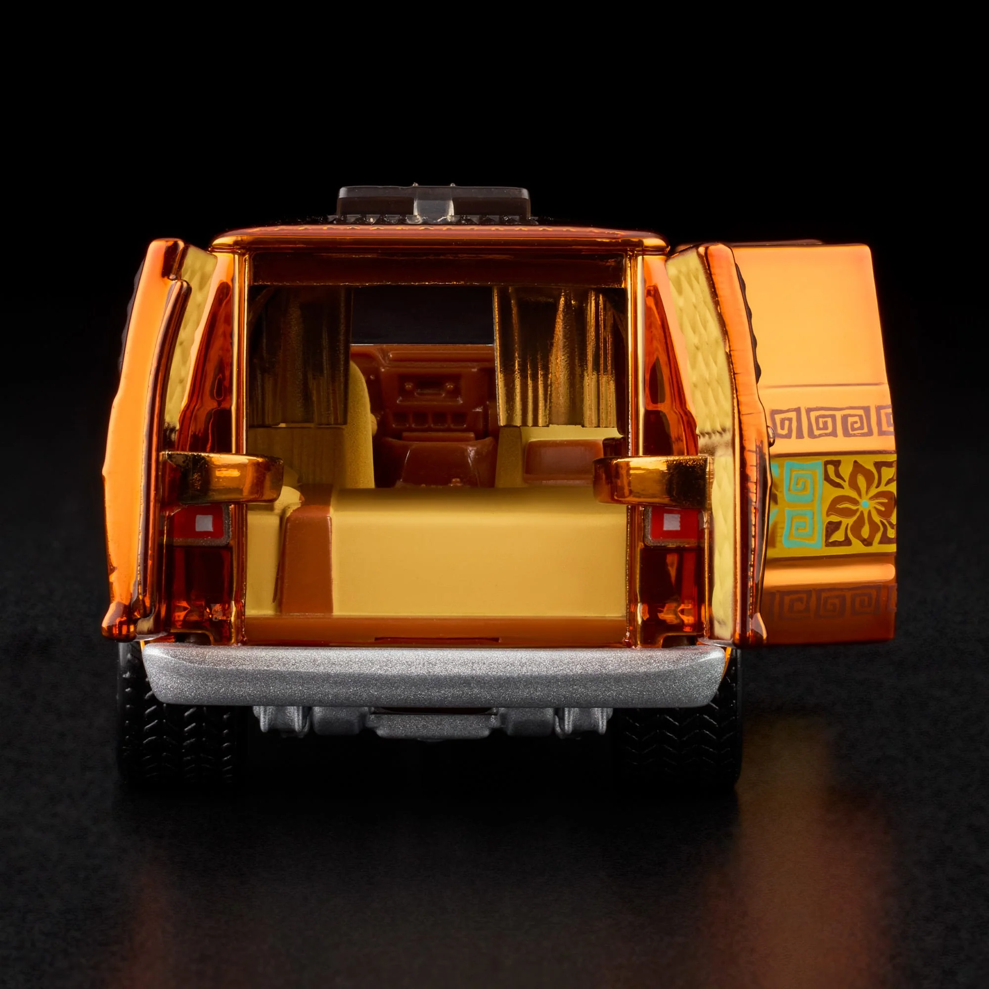 RLC Exclusive ‘70s Dodge Tradesman Van - Image 10