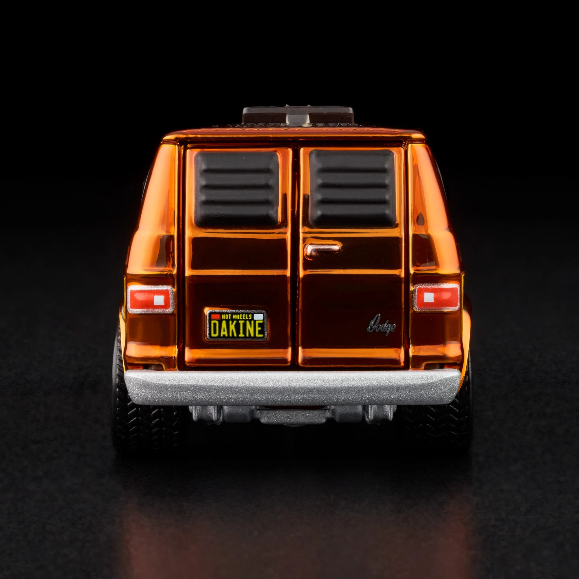 RLC Exclusive ‘70s Dodge Tradesman Van - Image 11