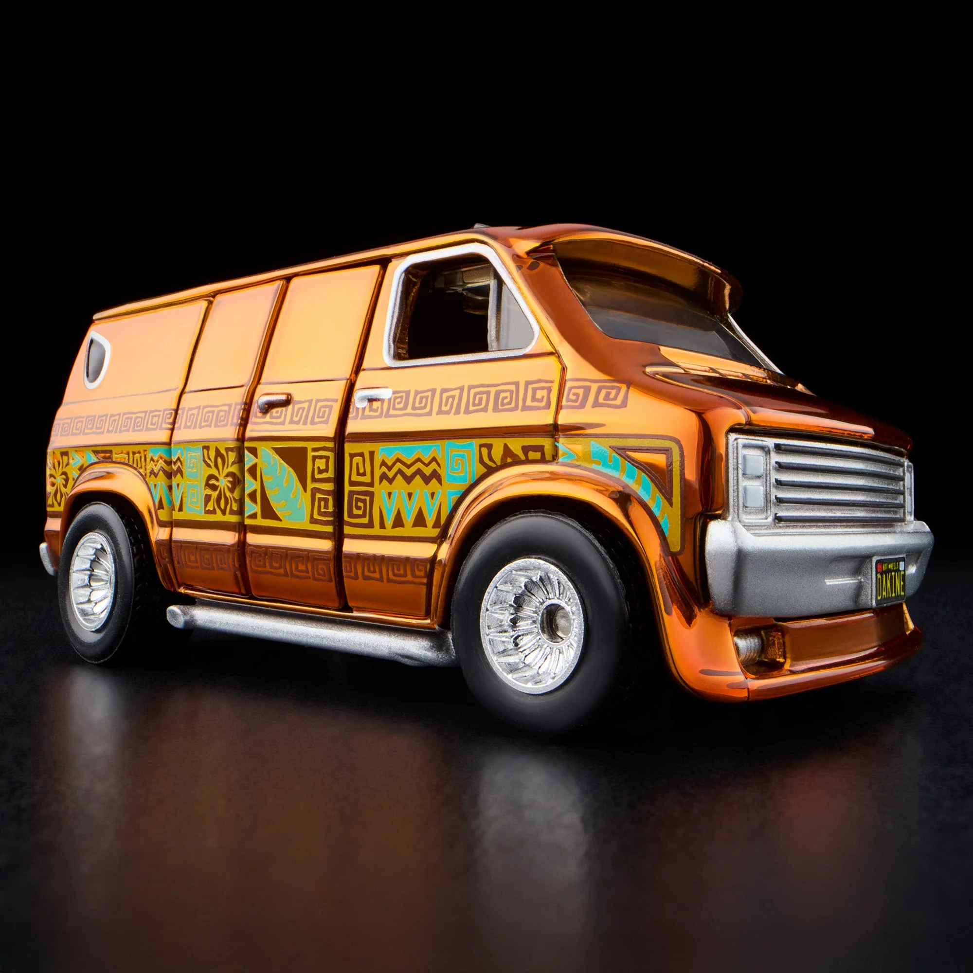 RLC Exclusive ‘70s Dodge Tradesman Van - Image 20