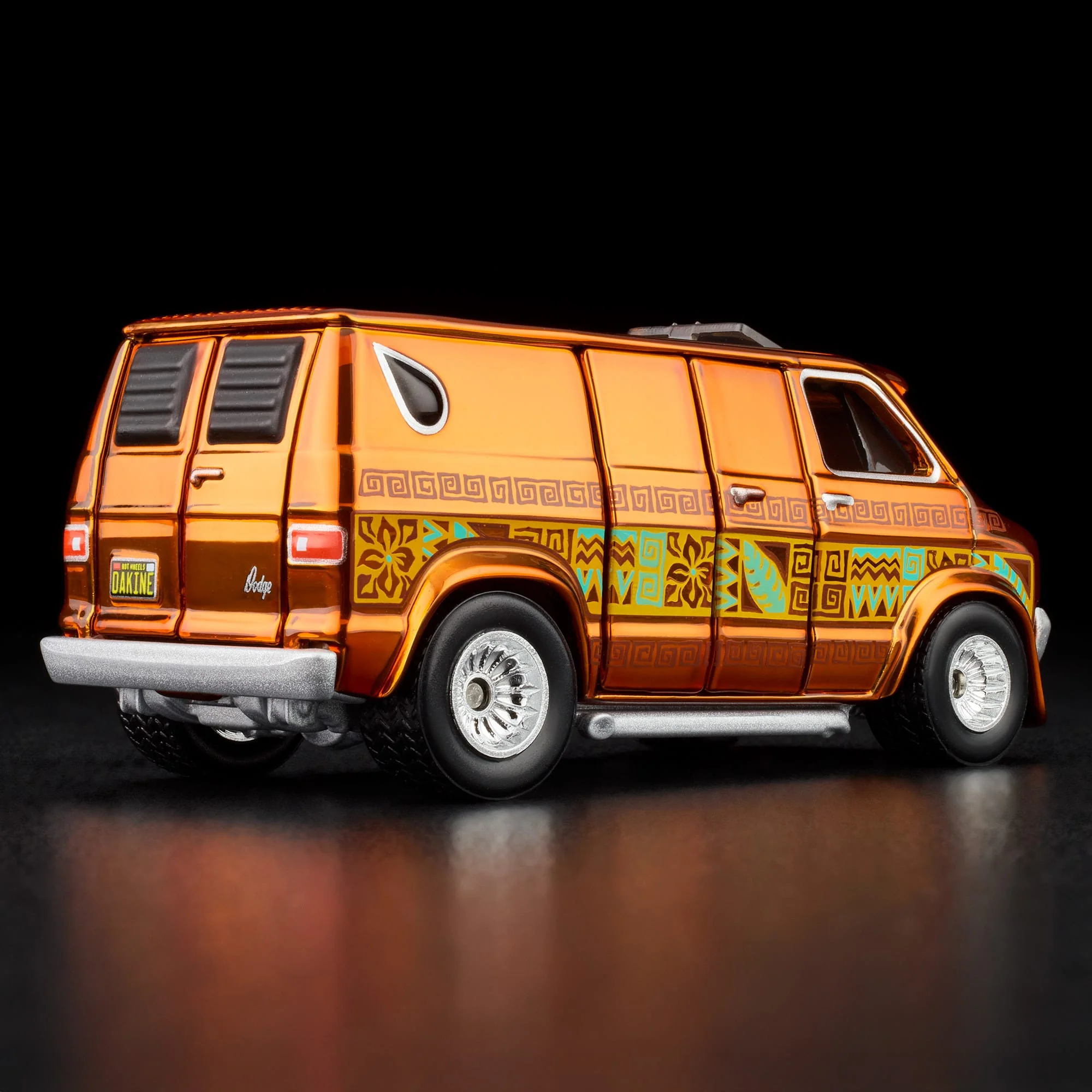 RLC Exclusive ‘70s Dodge Tradesman Van - Image 5