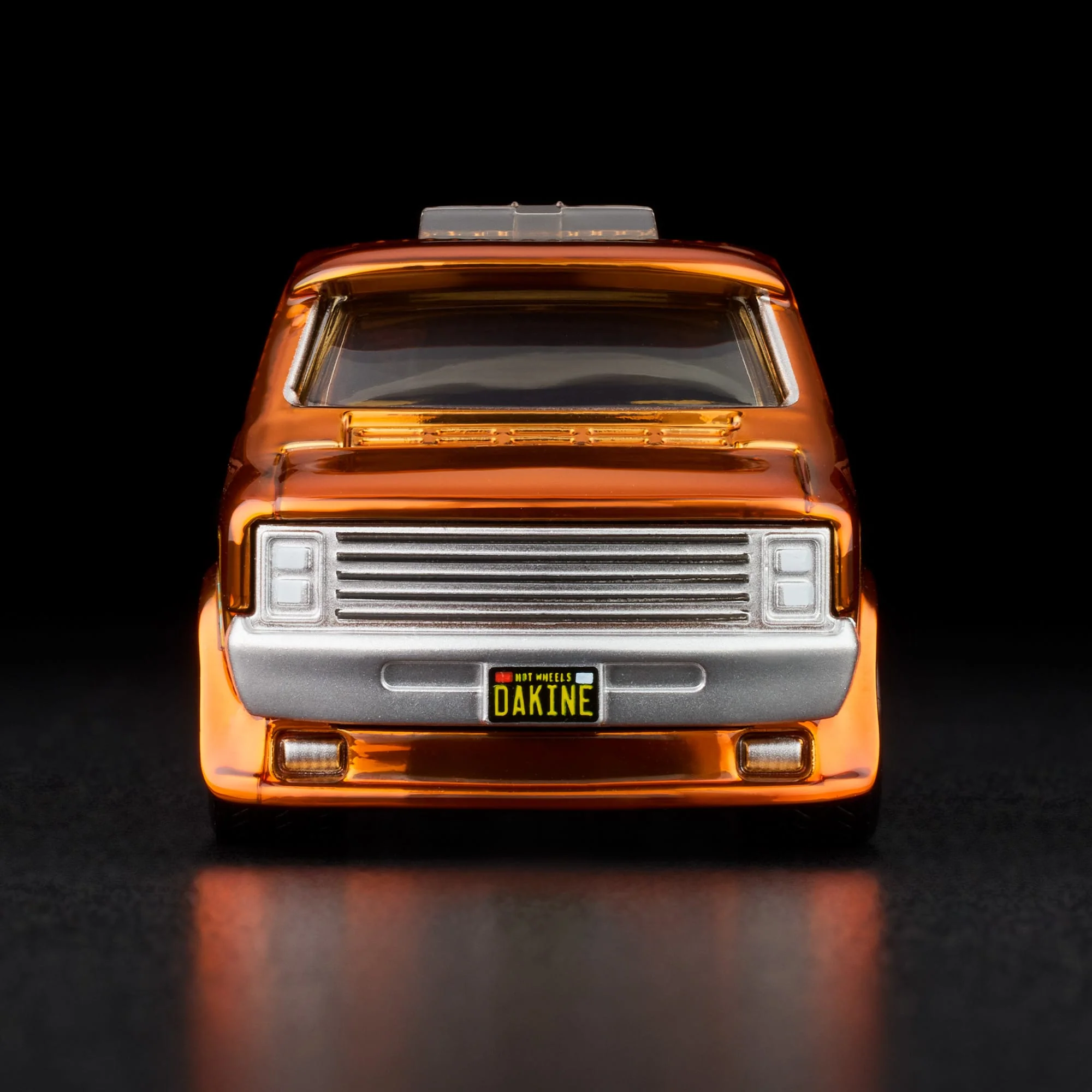 RLC Exclusive ‘70s Dodge Tradesman Van - Image 9