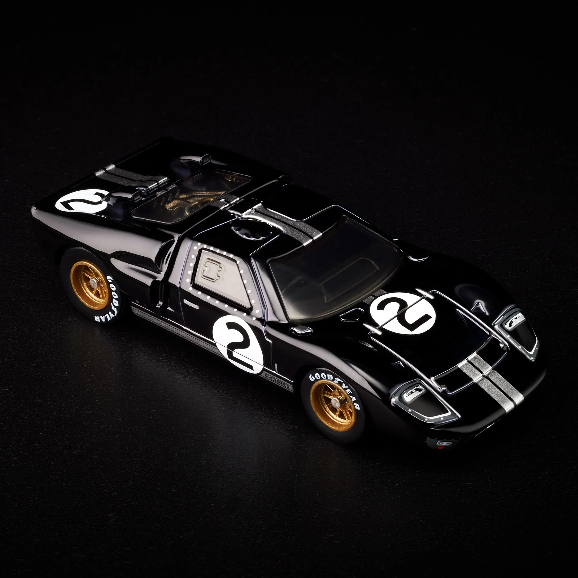 RLC Exclusive Ford GT40 MkII - Image 10