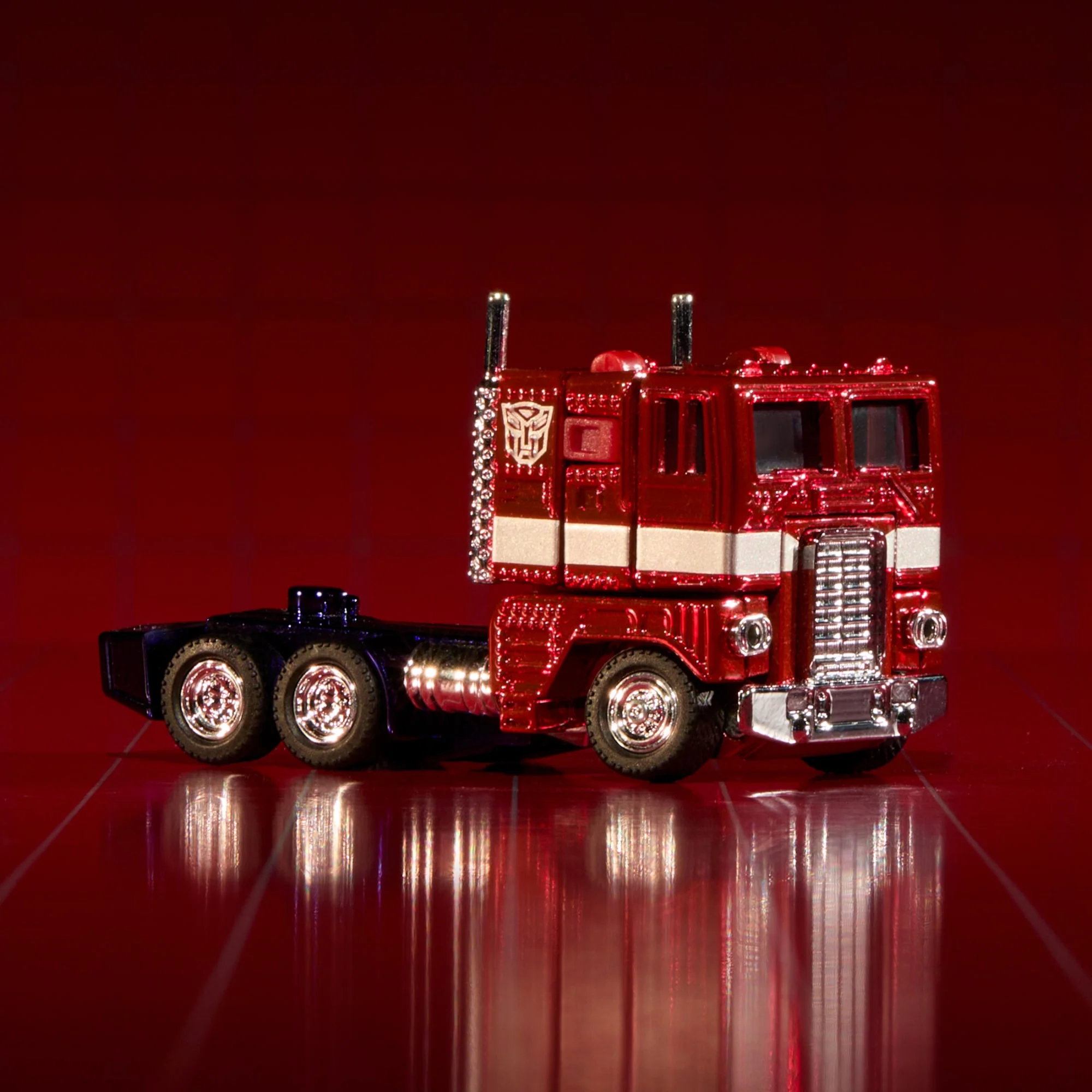 Hot Wheels Transformers Optimus Prime - Image 16