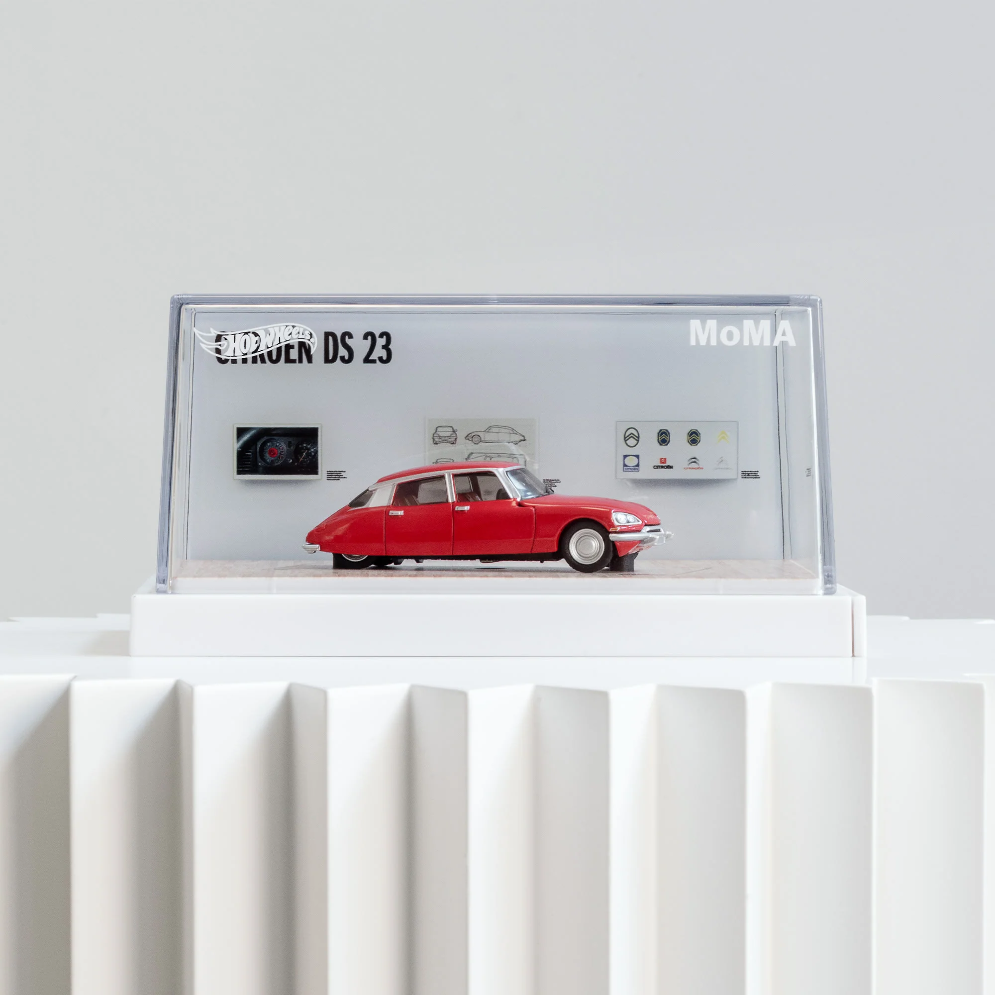 Hot Wheels x MoMA Citroën DS 23 Sedan - Image 3