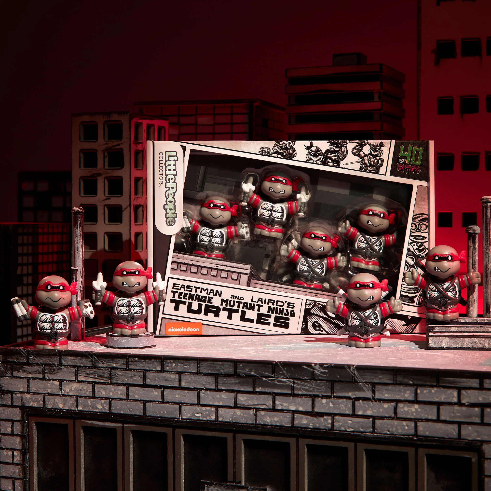Little People Collector Teenage Mutant Ninja Turtles: Origins Special Edition Figure Set - Image 9