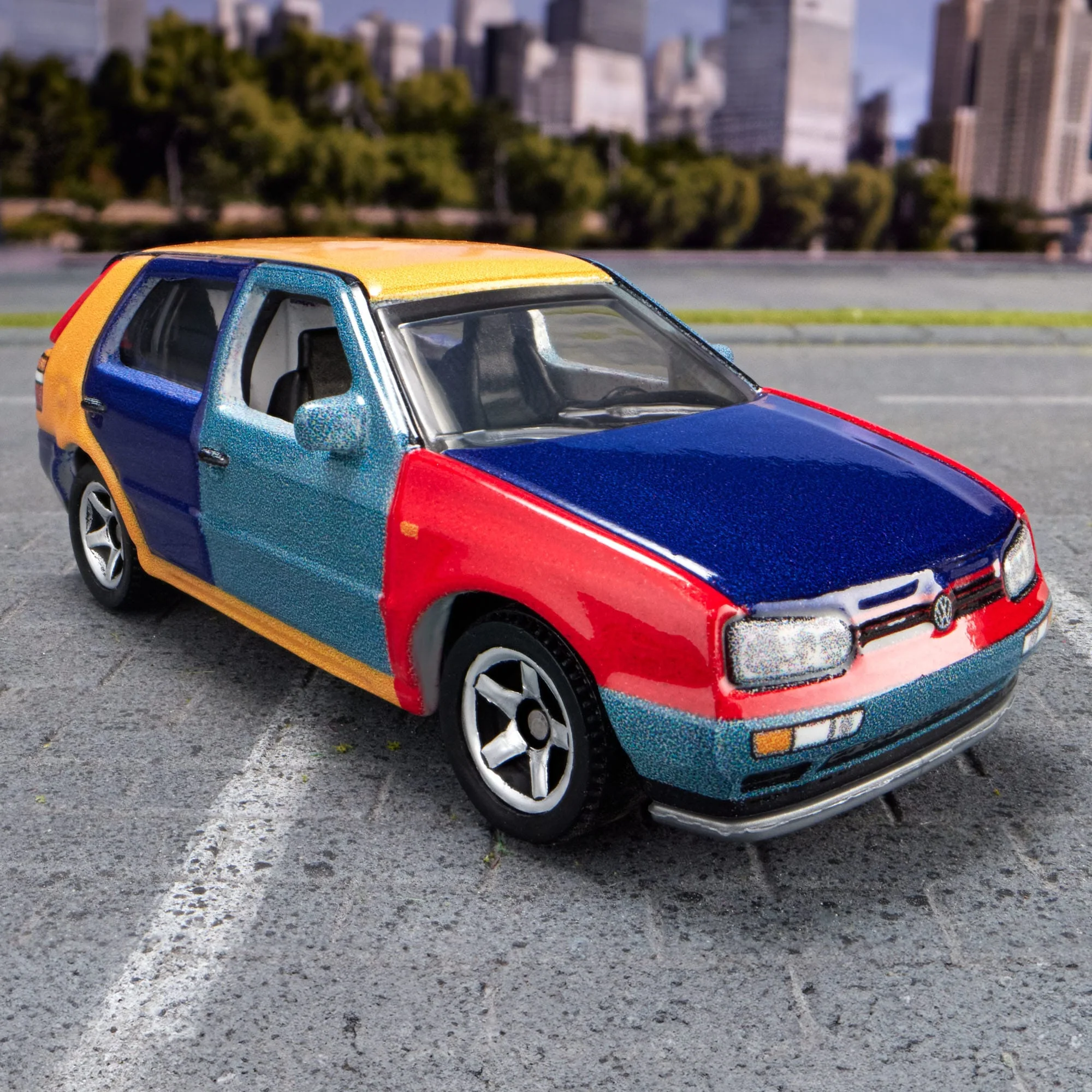 Matchbox 1995 Volkswagen Golf Harlequin - Image 15