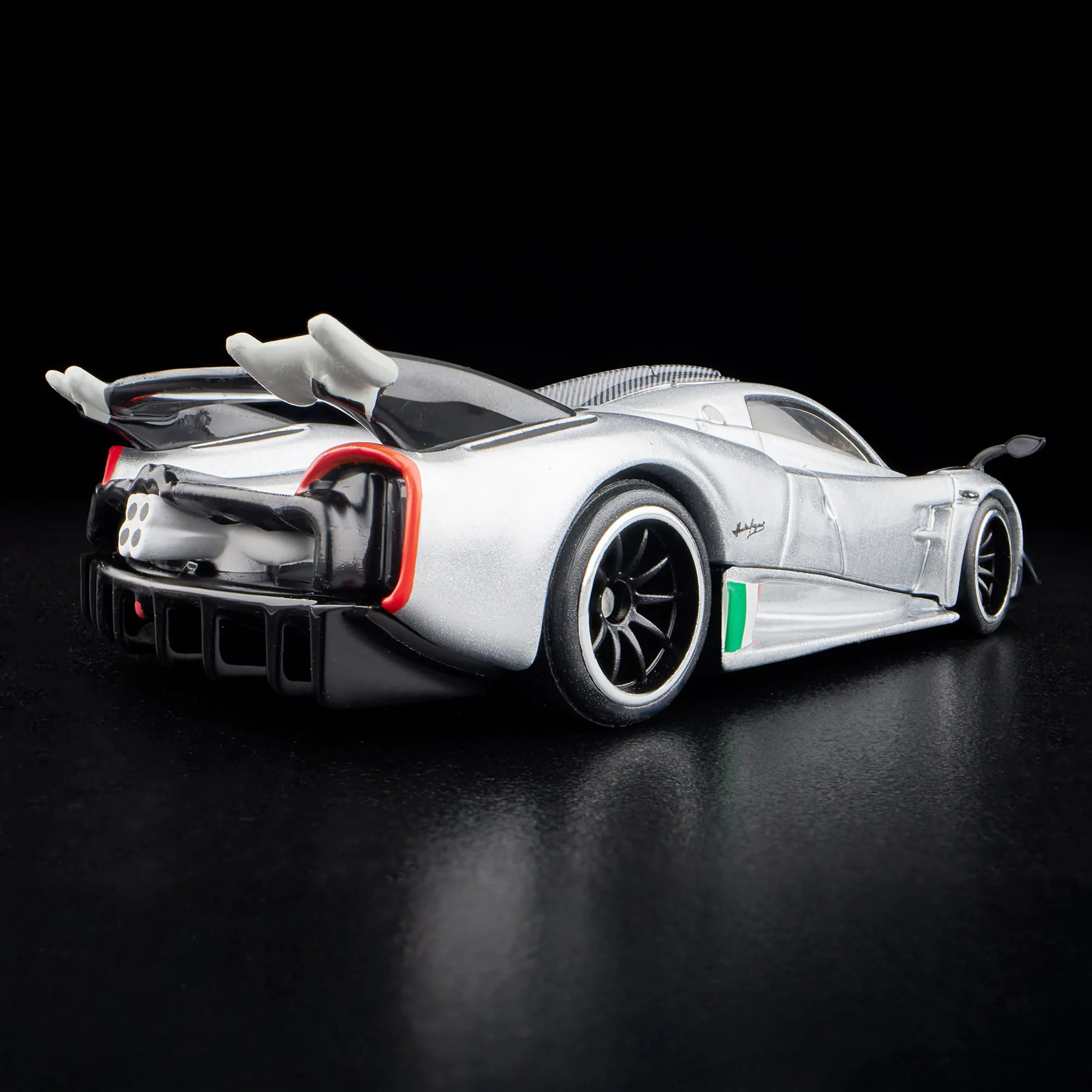RLC Exclusive ’21 Pagani Huayra R - Image 11
