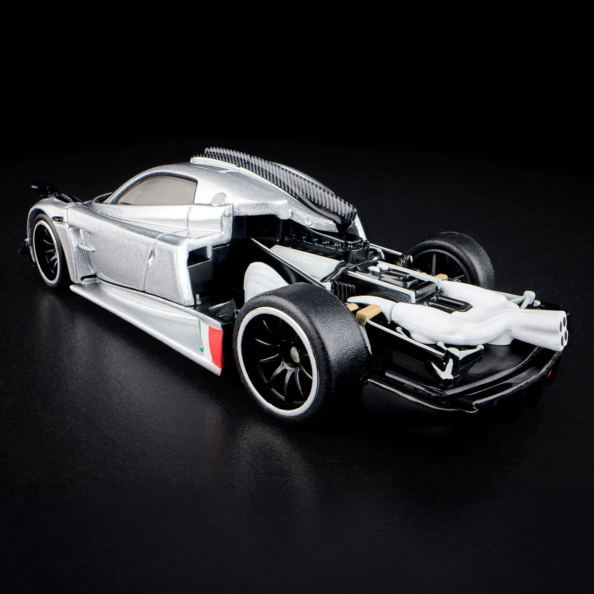 RLC Exclusive ’21 Pagani Huayra R - Image 9