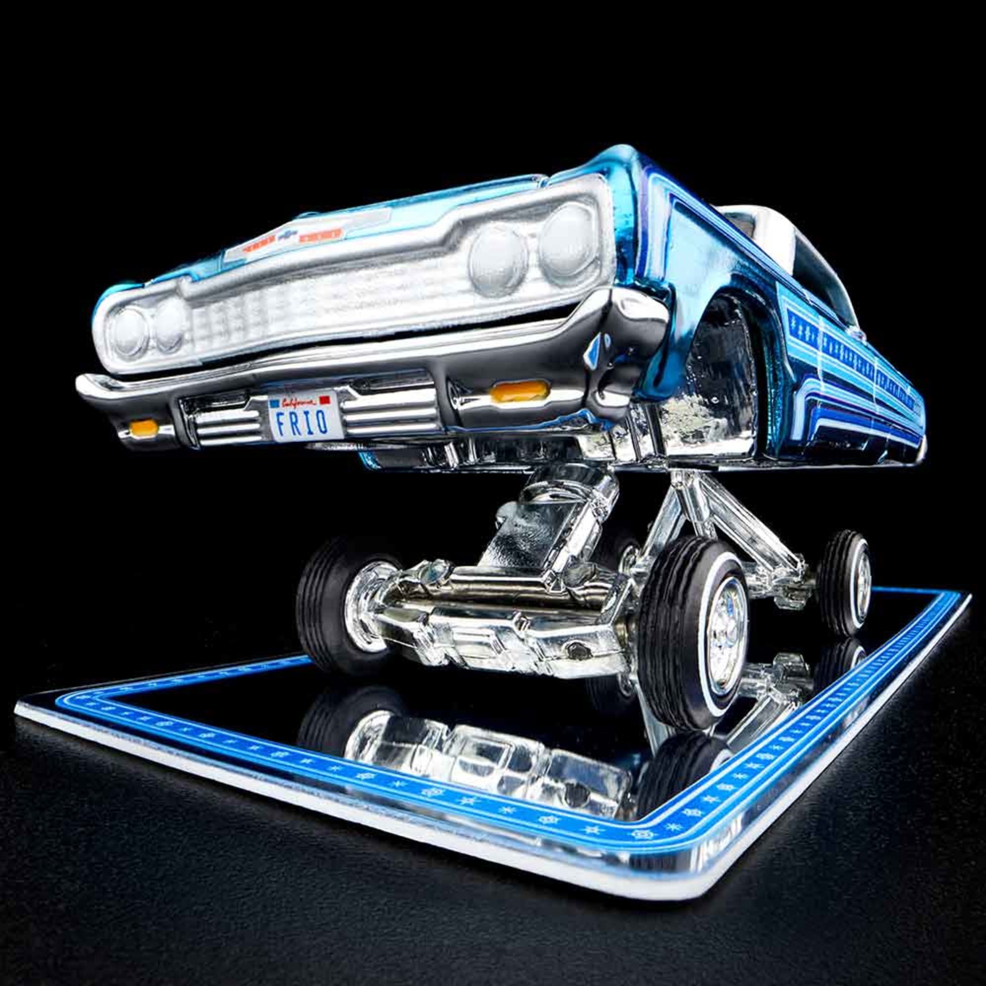 RLC Exclusive Holiday ’64 Impala - Image 4