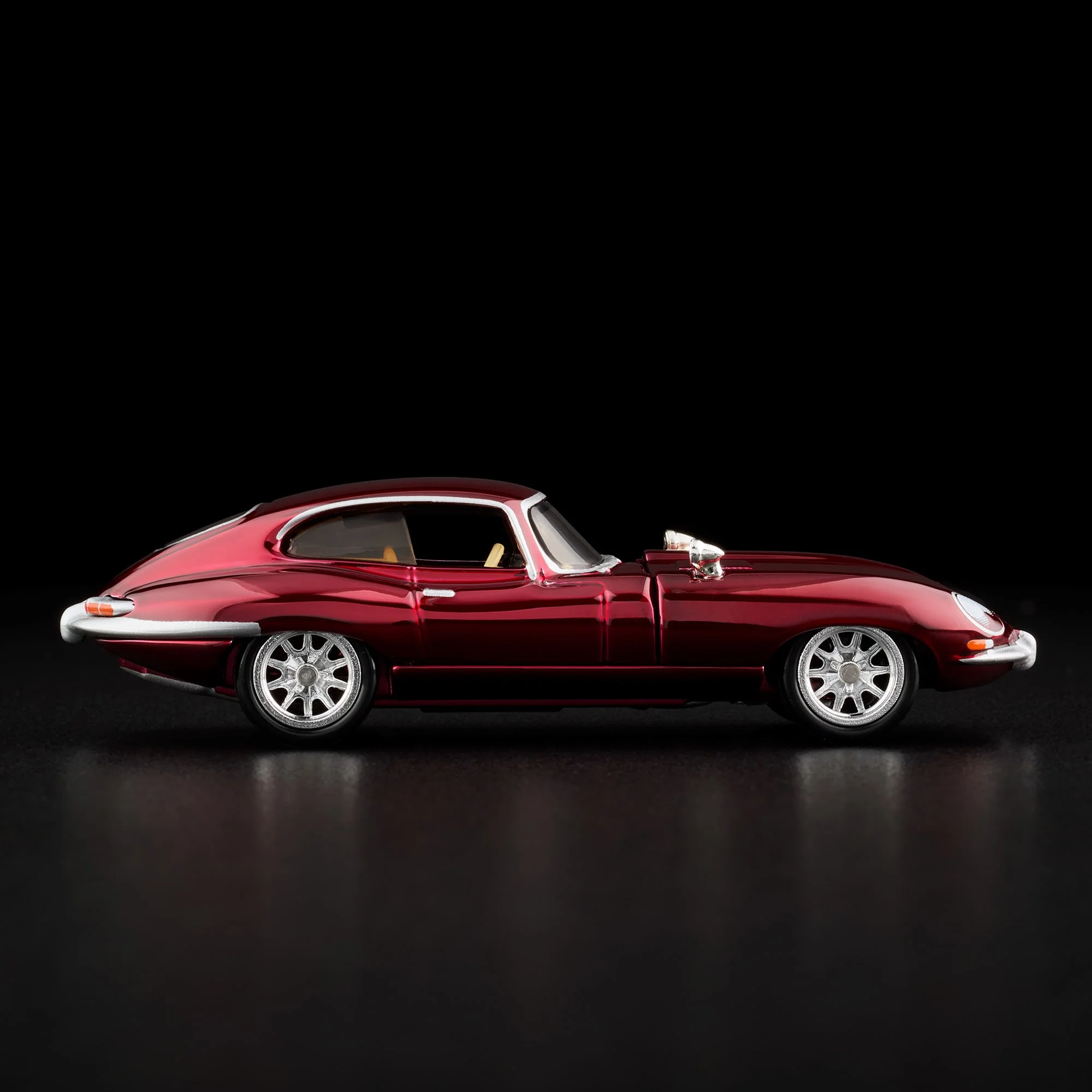RLC Exclusive 1964 Jaguar E-Type - Image 6