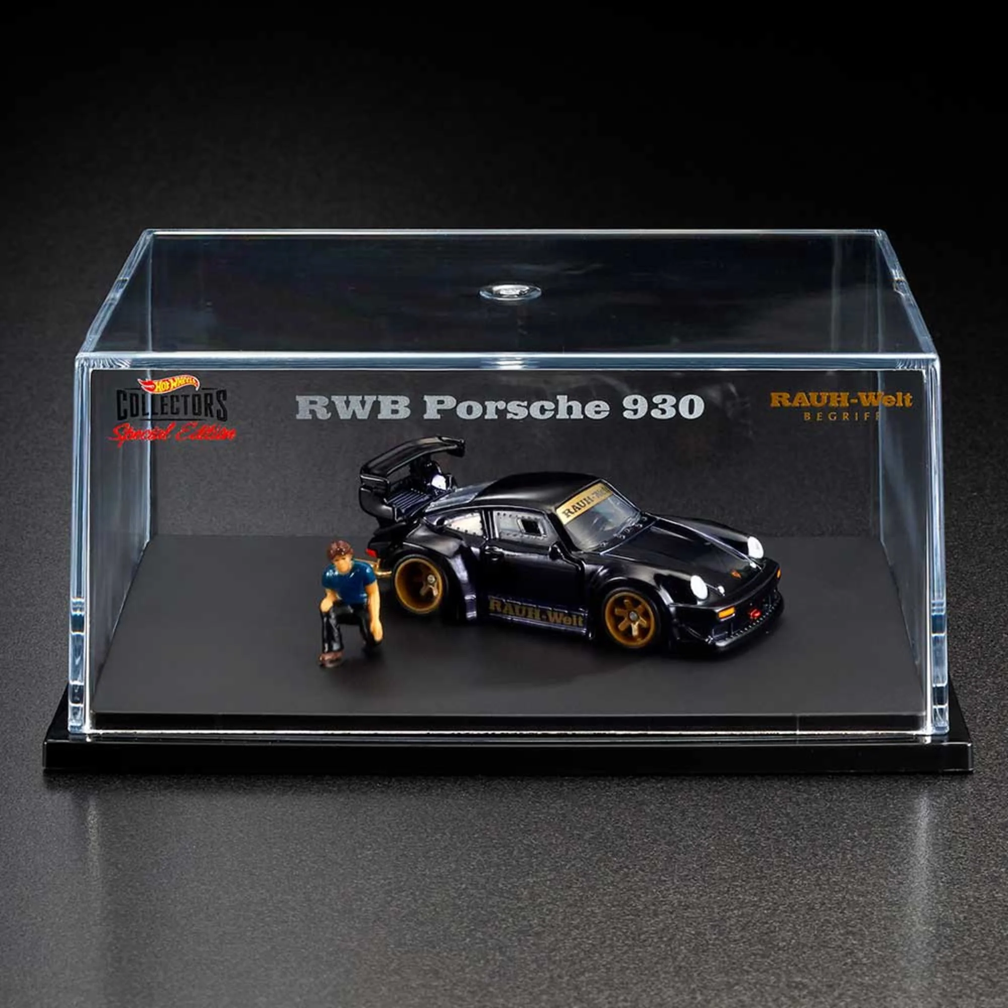 RLC Exclusive RWB Porsche 930 w/ Akira Nakai Figurine - Image 4