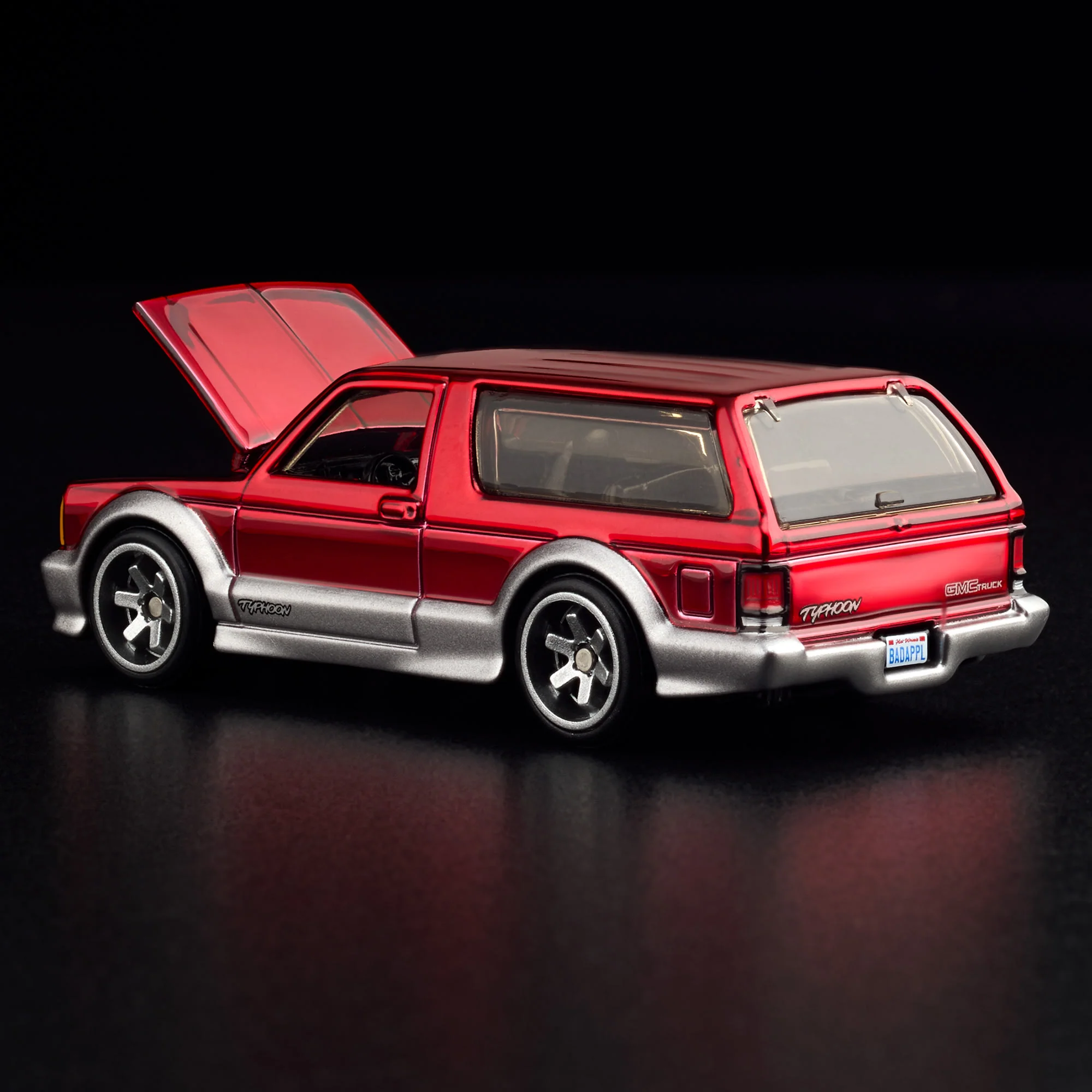 RLC 1992 GMC Typhoon - Image 4