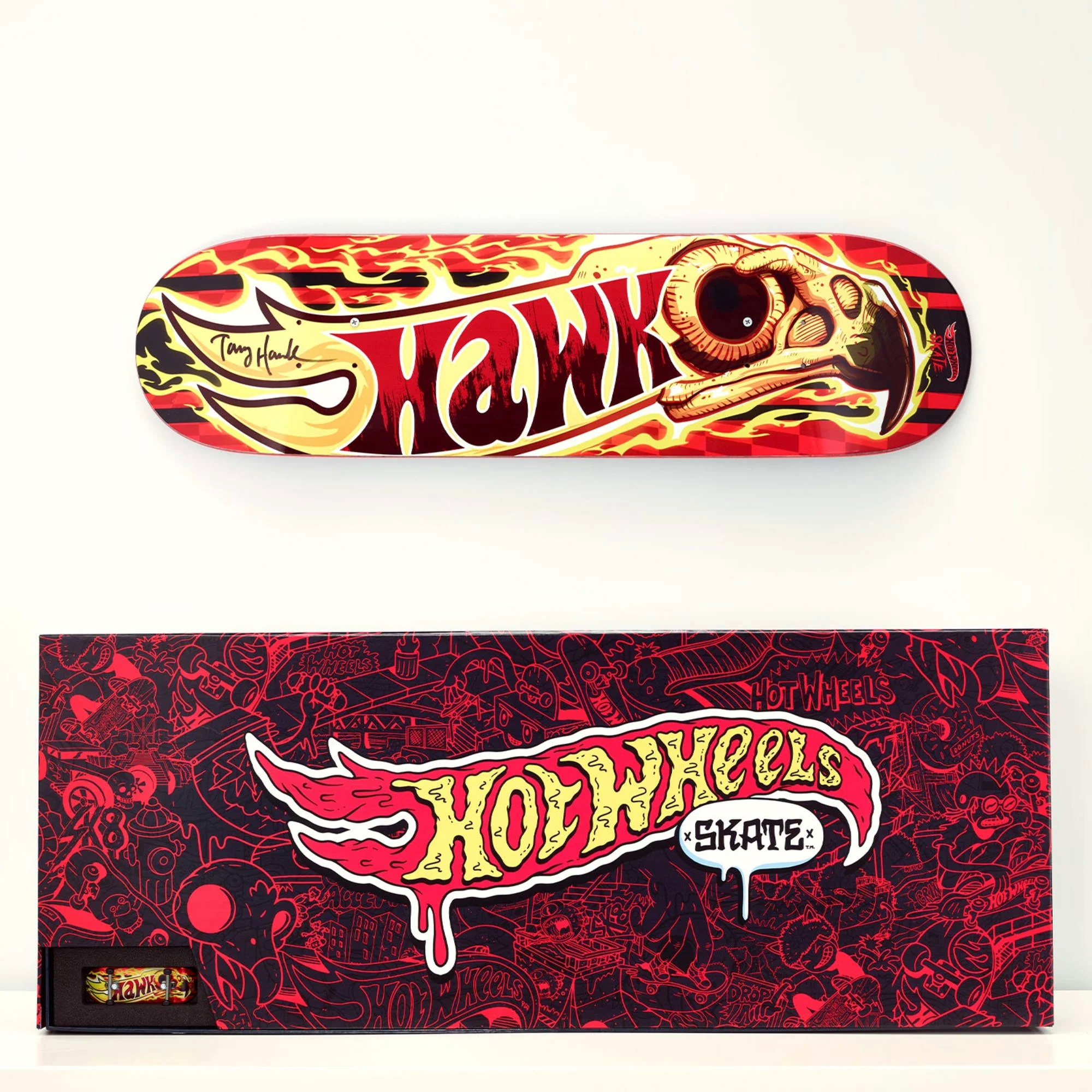 Tony Hawk x Hot Wheels Skate, Wildfire Deck & Fingerboard - Image 4