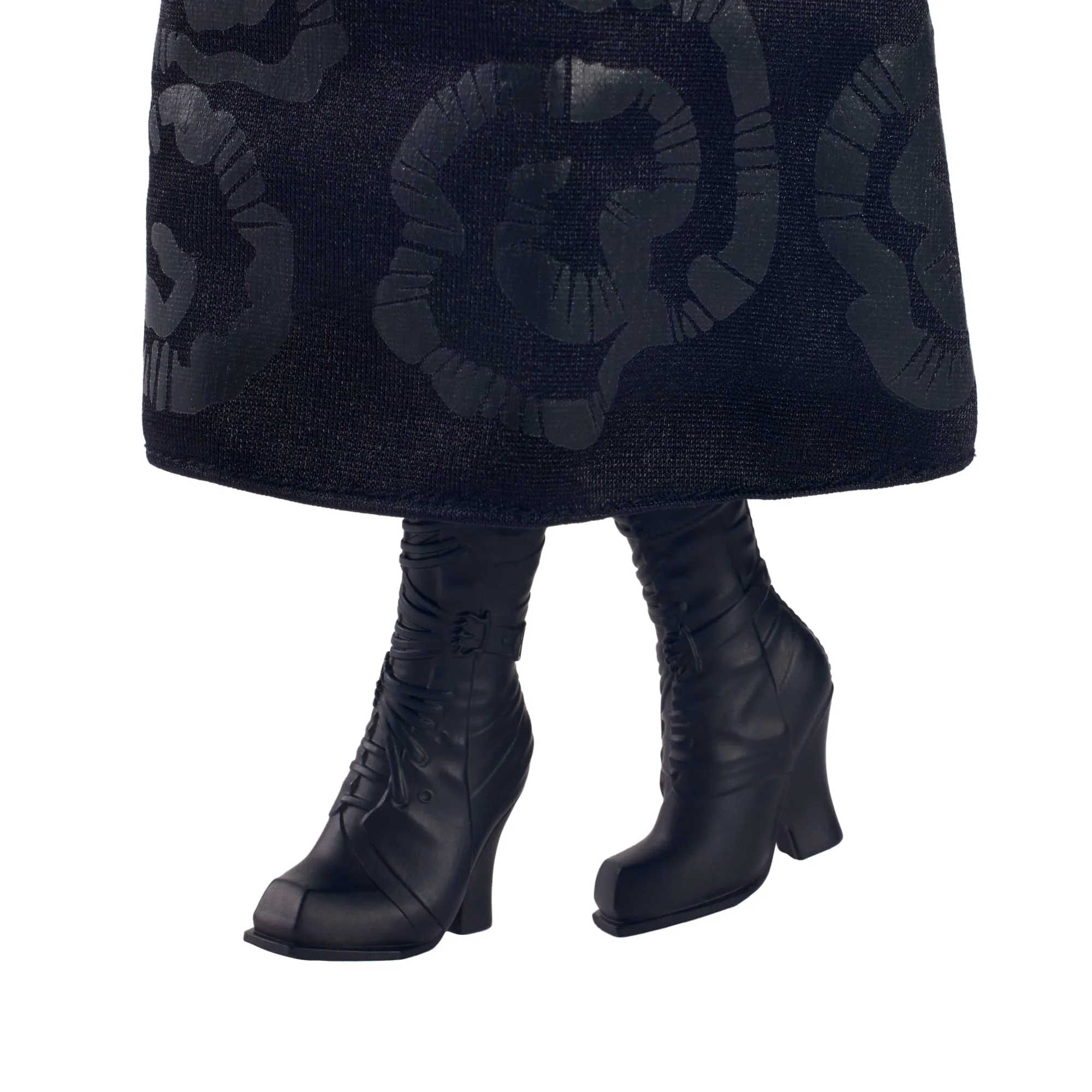 Wicked Elphaba Fashion Doll - Image 5